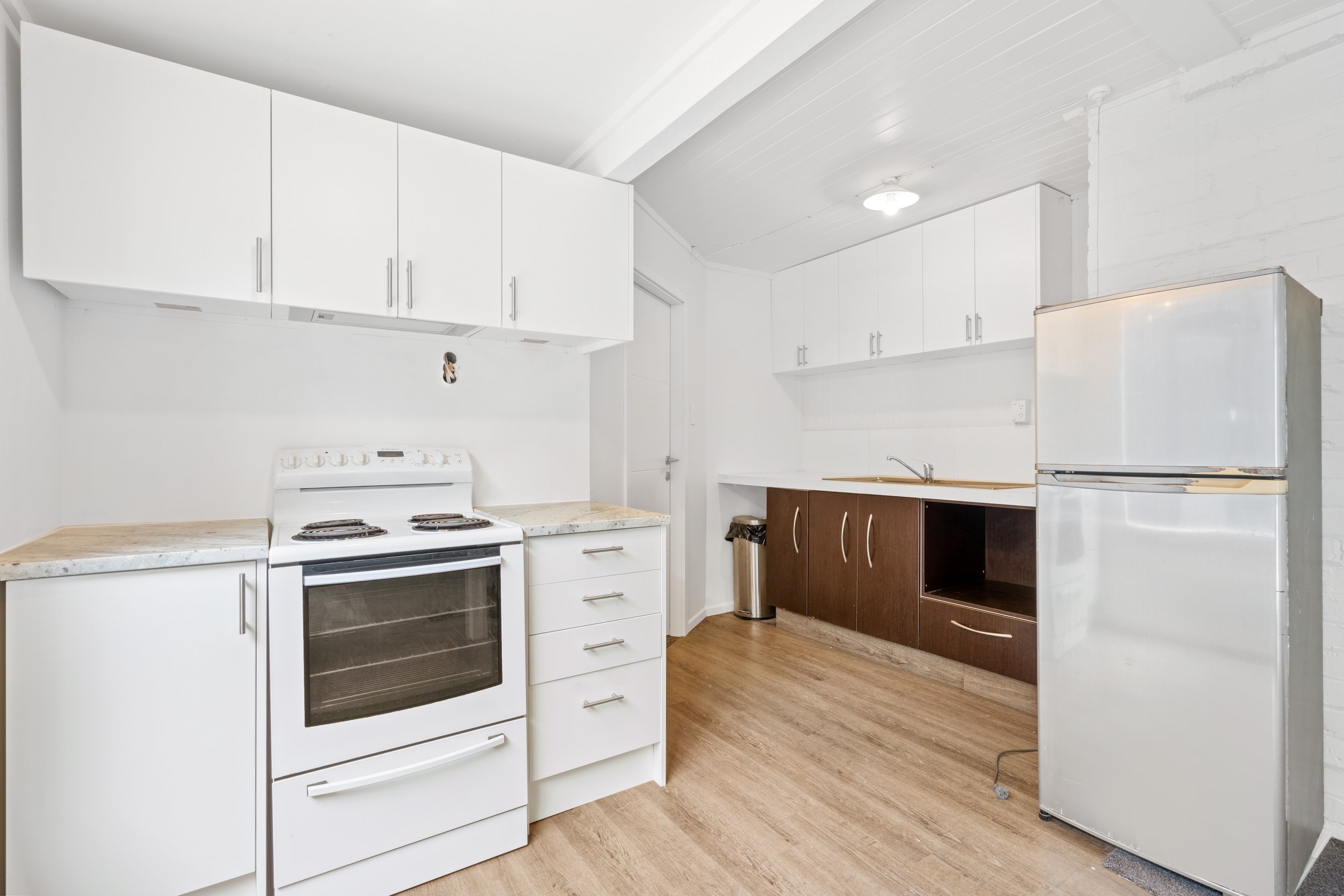 100 gladstone rd-16.jpg