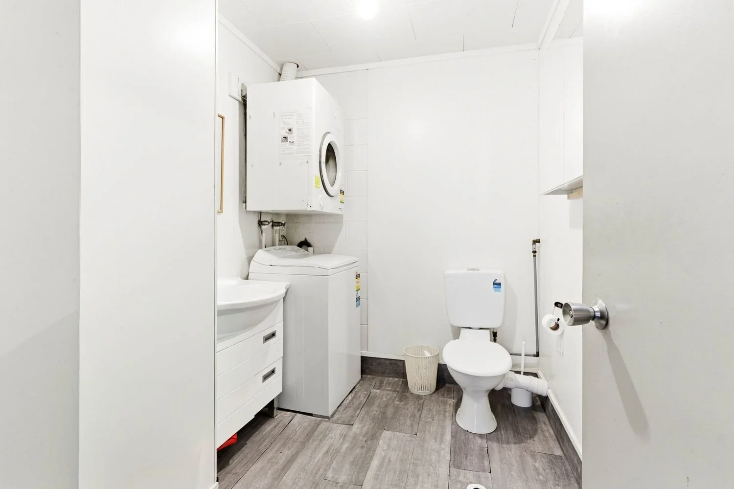 uploads2F14-web-or-mls-809j-great-king-st.jpg