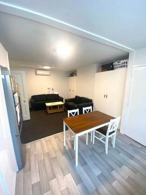 22 Russell Dining:Lounge.jpeg