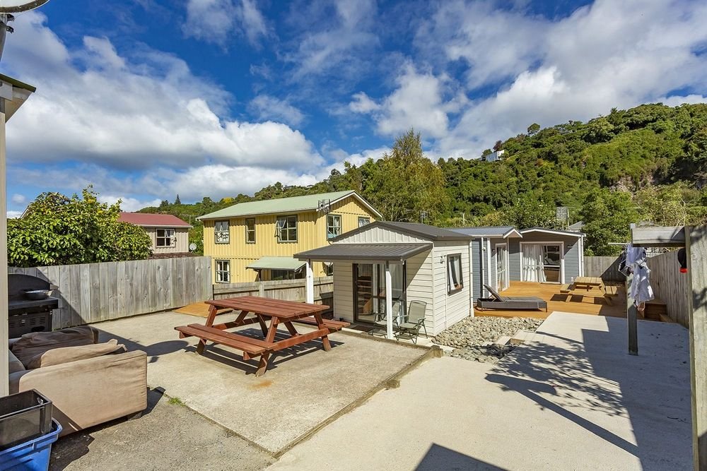 63 Malvern_Back Area.jpg