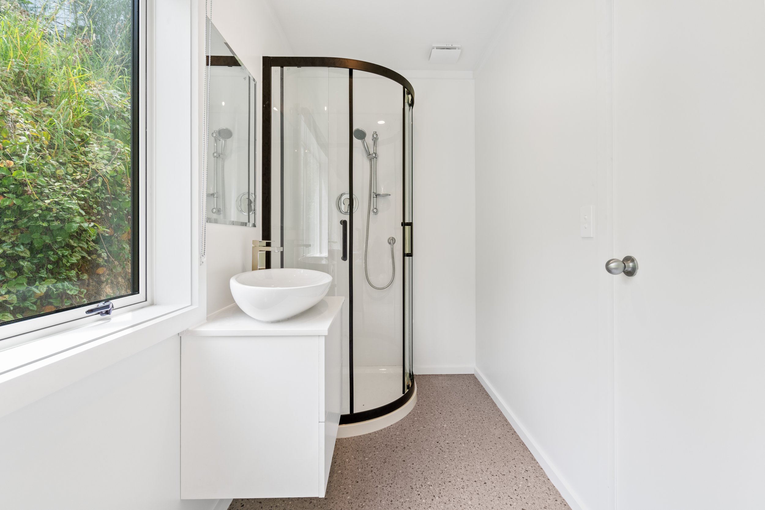 100 gladstone rd-26.jpg