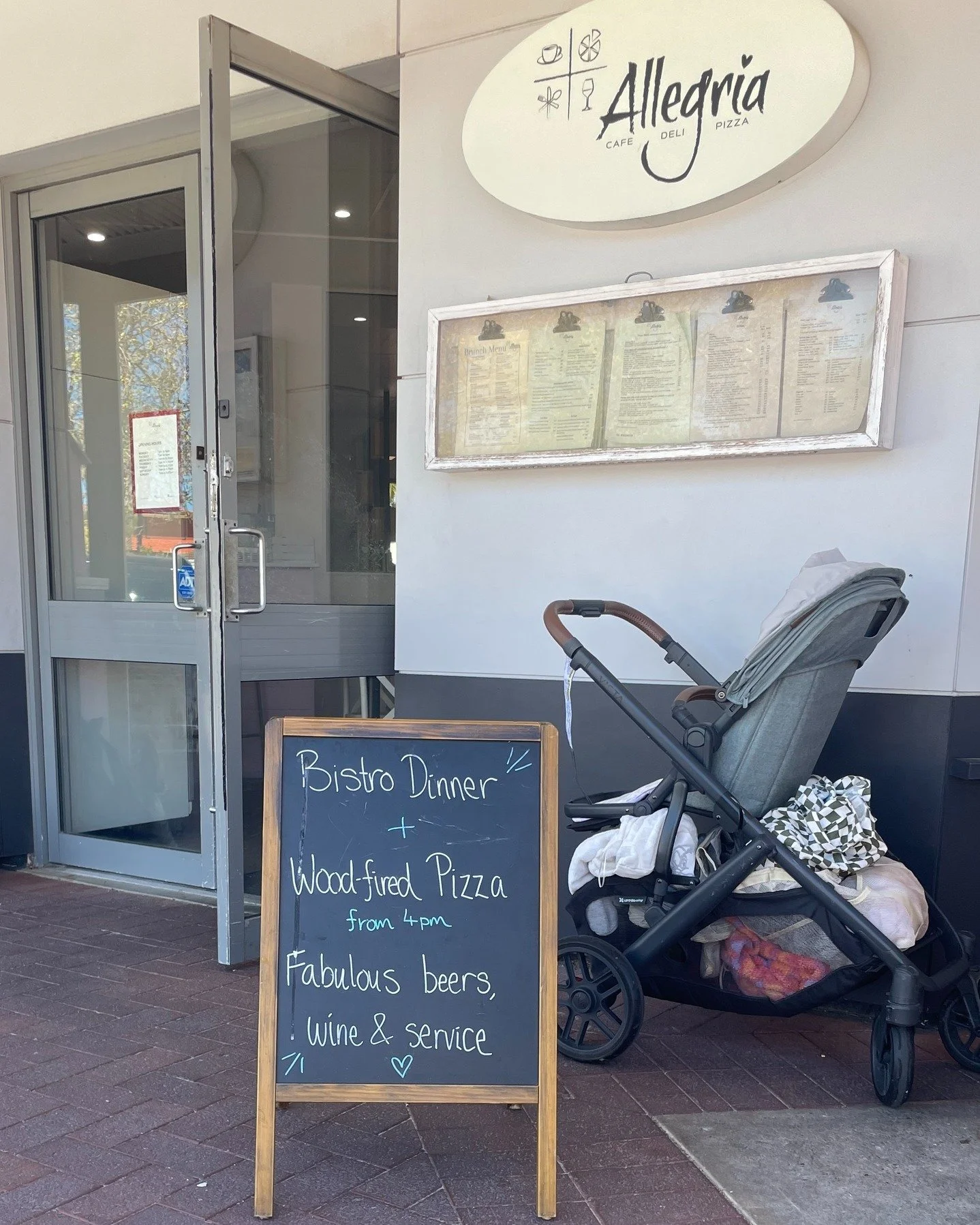 Make your evenings better at Allegria! 

Get a bistro style dinner with great woodfire pizzas, drinks and service! 🍷

Visit Allegria Cafe in Beaumaris City today!

 #oceanreef #beaumarisshoppingcentre #beaumarisshops #allegriacafe #woodfiredpizza