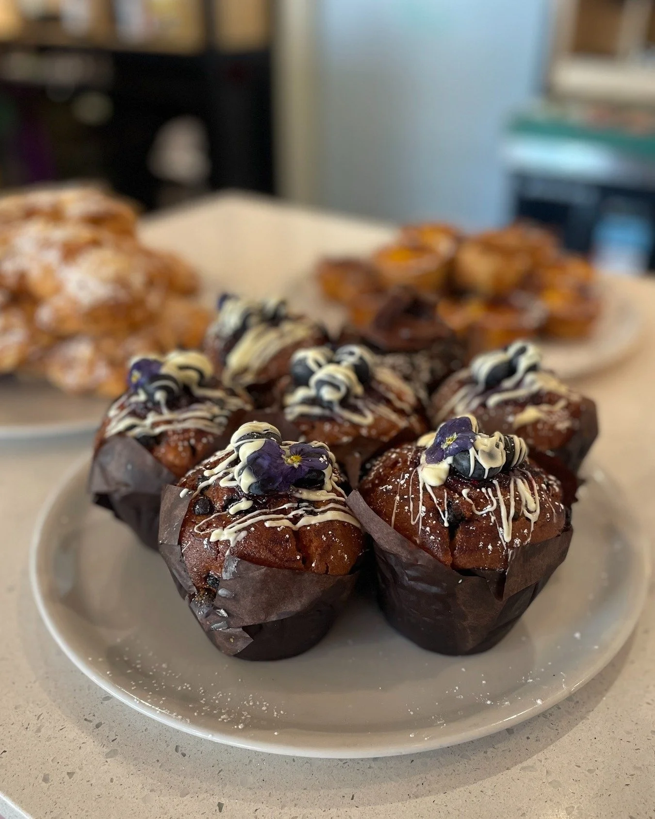 Pop into Allegria for your next sweet treat fix. 🧁

Warning, these muffins may cause instant happiness! 🍫

The staff are lovely and their food looks amazing! Why not stop in for your next brunch with the girls?

 #oceanreef #beaumarisshoppingcentre