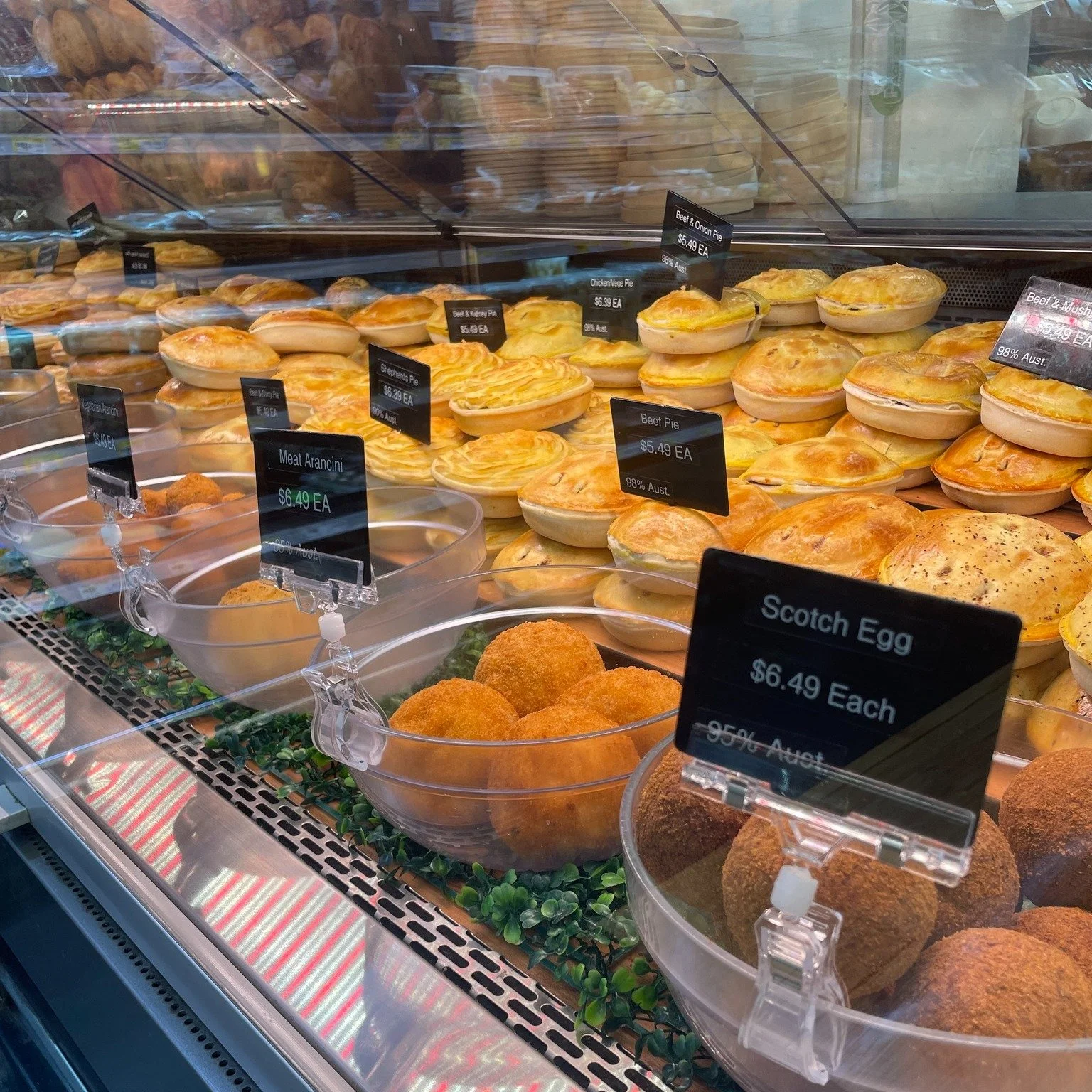 Looking for a quick and easy lunch on the go?

Visit the deli in Beaumaris City's IGA.

They have a great range of fresh pastries, salads and meats which make the perfect lunch. 🥐

They're open for 7am every day, so you can stop in on the way to wor