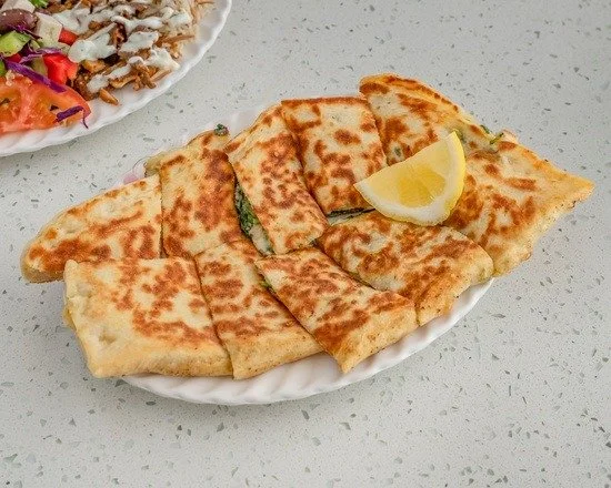Have you tried a Turkish Gozleme before?

If you haven't then you are missing out!

See the boys at @oceanreefkebabs and try one today.

PIC; Chicken Gozleme - Made with chicken, spinach, feta and mozzarella
Order in store or via Uber Eats or DoorDas