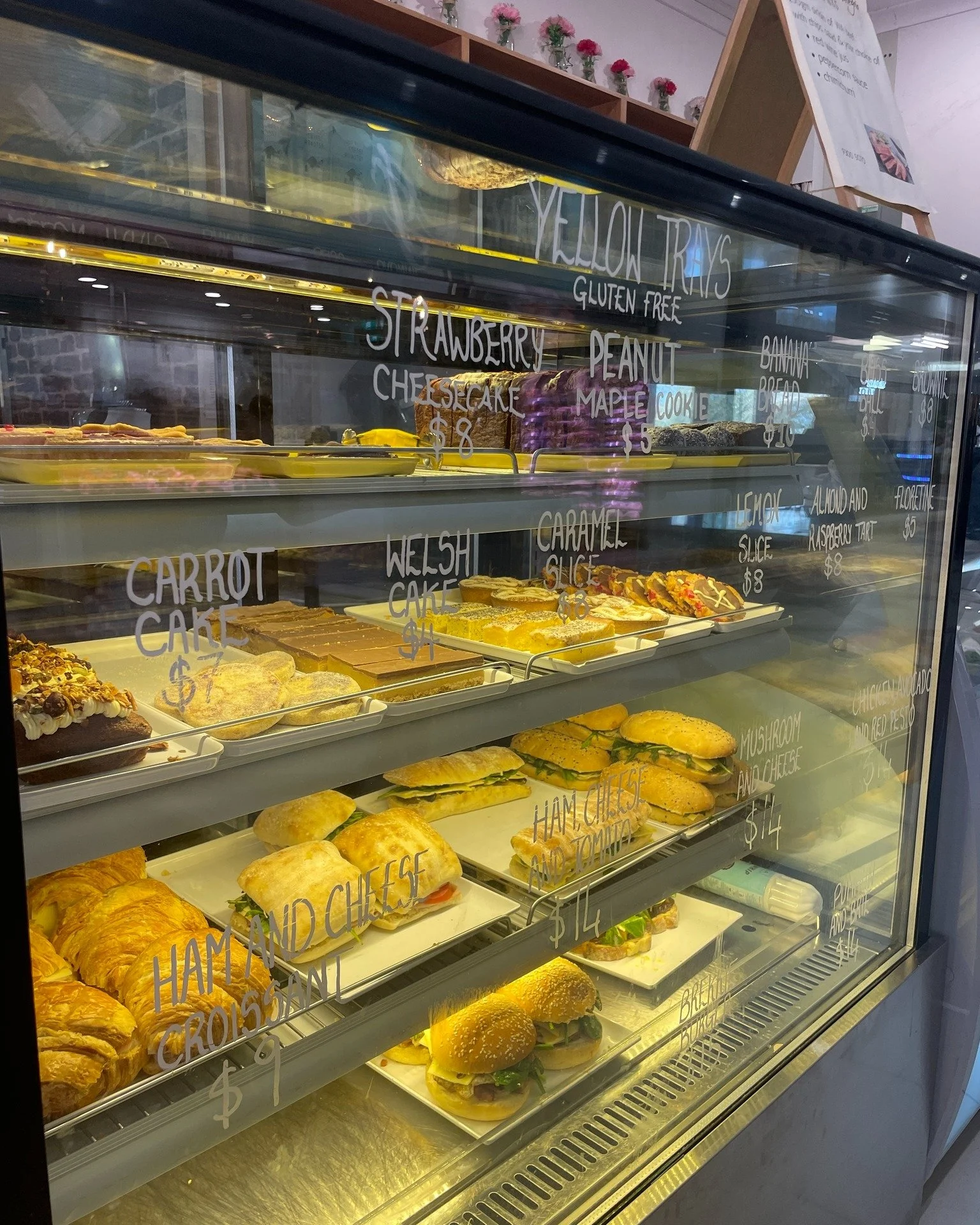 Are you looking for a quick and easy lunch? Something a bit more fun than leftovers from home?

Look no further than Allegria cafe. Pick up a panini, croissant or sweet treat to make life a little easier. 🍽

Located in Beaumaris City Shopping Centre