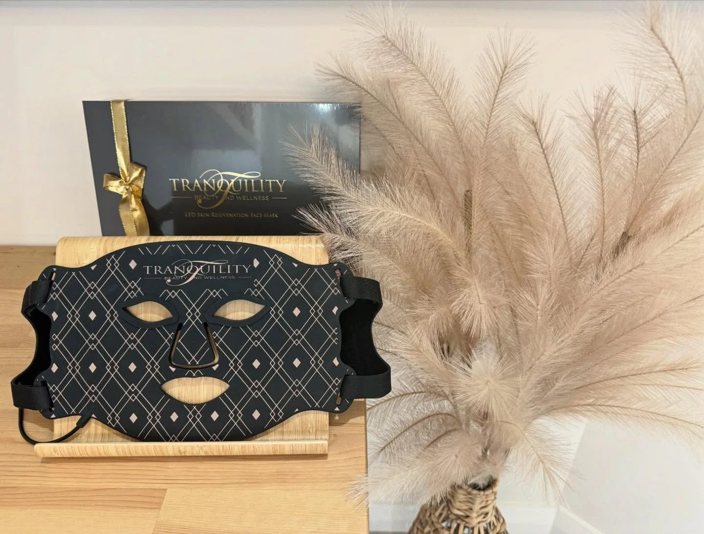 New in store at Tranquility Beauty &amp; Wellness.

✨ Meet your skin&rsquo;s new best friend ✨

Our White Gold LED Mask targets ageing, acne, redness and dehydration &mdash; all in one relaxing treatment 🤍

Boost collagen, calm breakouts and restore