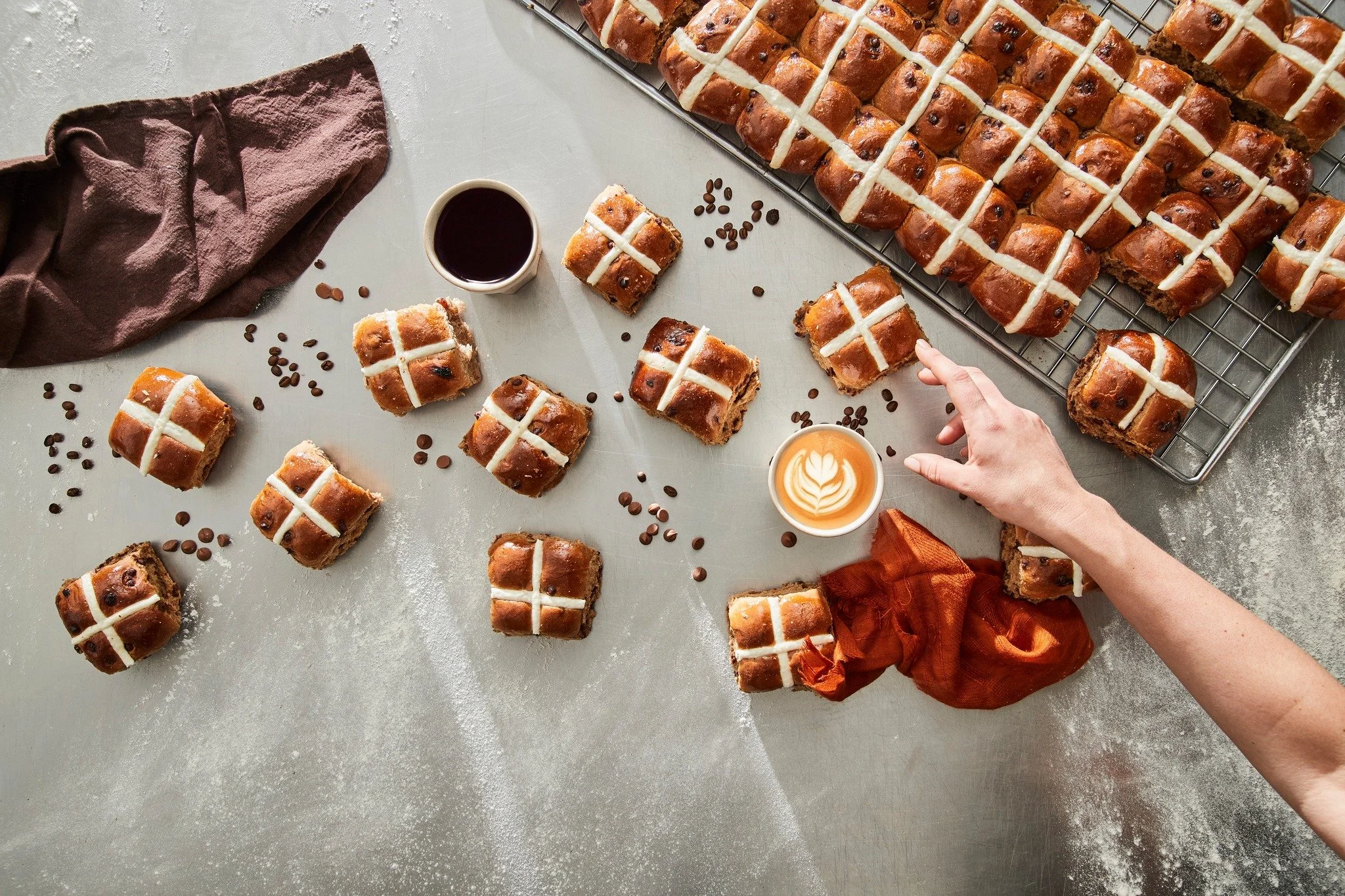 Every day is good day for a hot cross bun right!!

Whats your favourite flavour?? Choc chip a win or plan?? Or maybe Apple and Cinnamon.

Gt them in store at Bakers Delight Beaumaris.