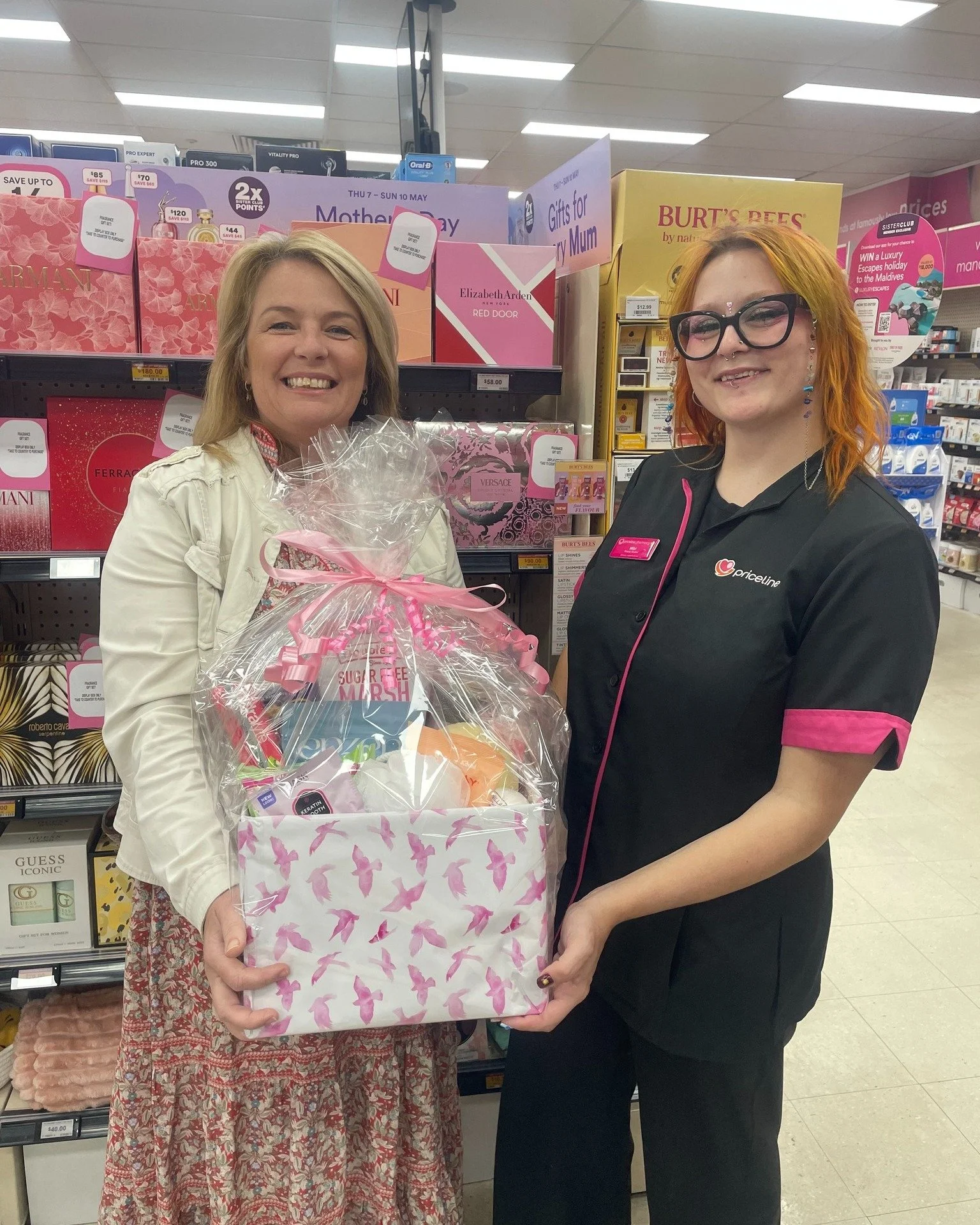 Mother's Day at Beaumaris 💕💐

Celebrating our recent winners of Mother's Day Giveaways at Beaumaris City Shopping Centre.

It pays to shop local and follow us on Social Media. 

Watch out for our next Giveaway soon...

#beaumarisshoppingcentre 
Bea