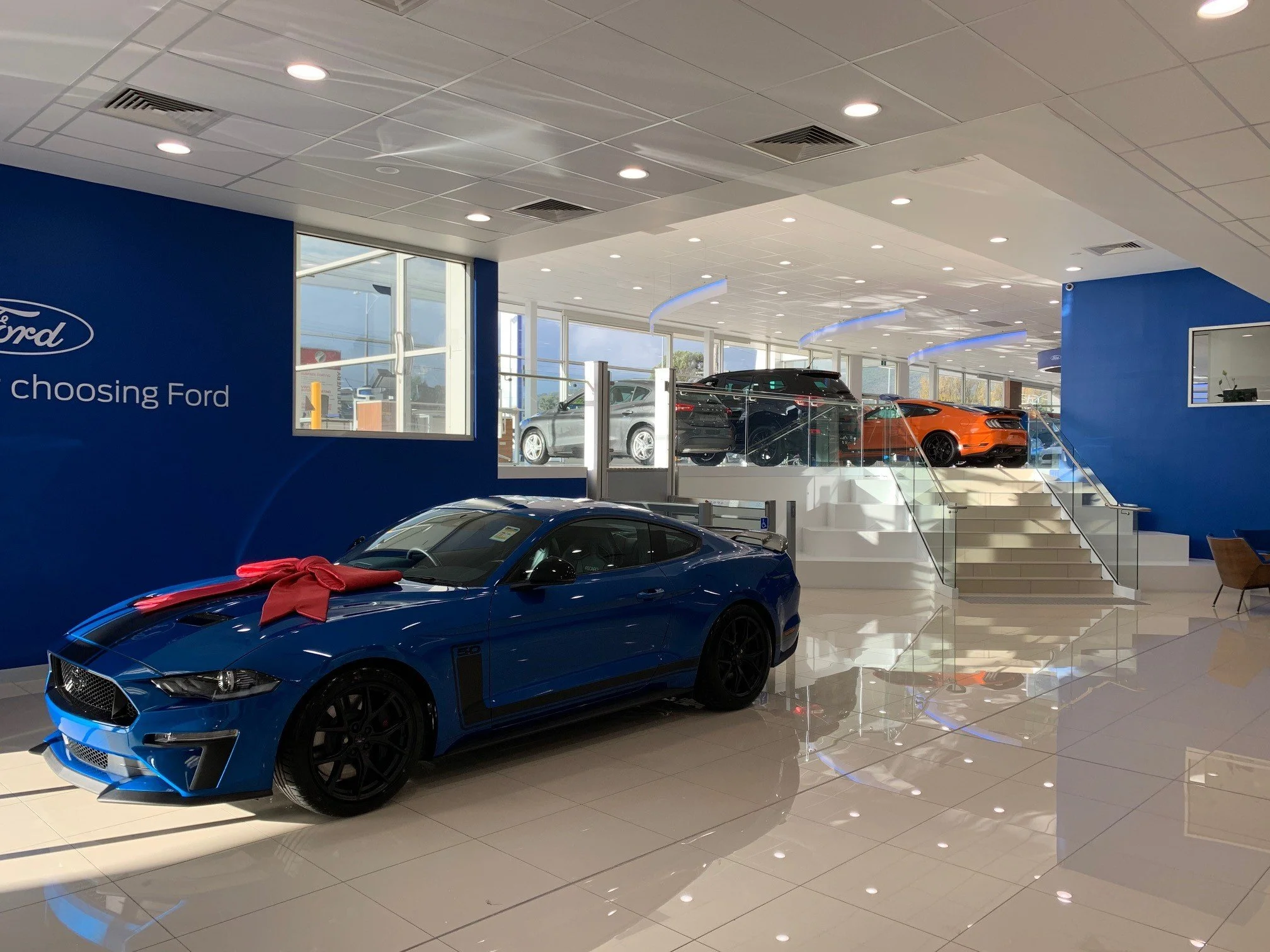 14.SERVICE RECEPTION SHOWROOM VIEW.jpg
