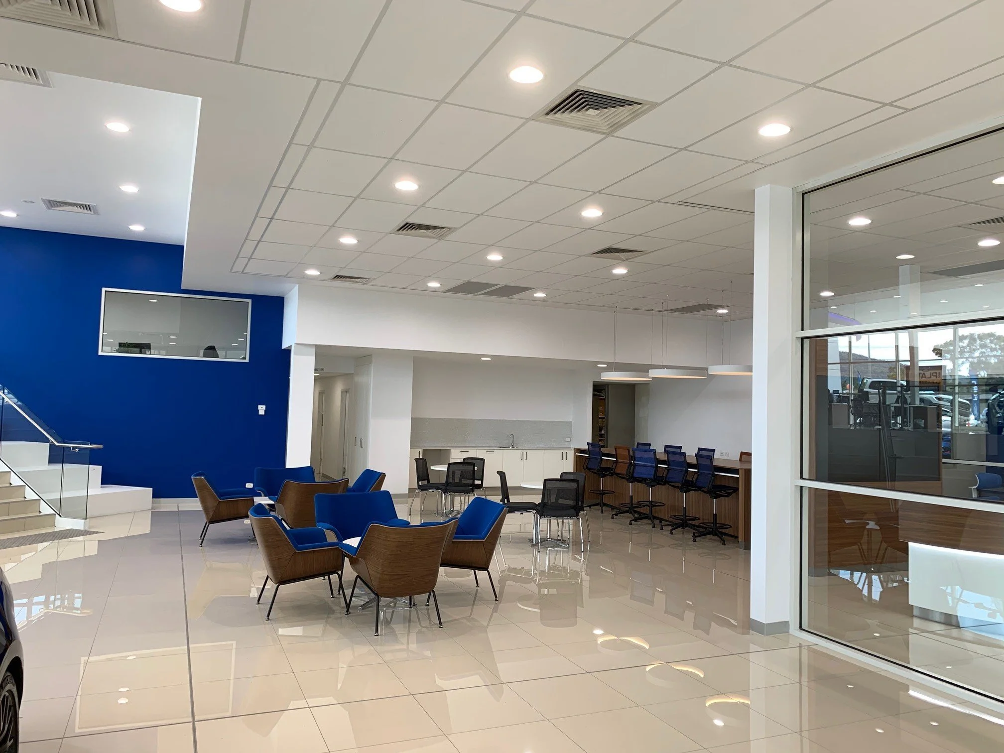 02_CUSTOMER LOUNGE.jpg