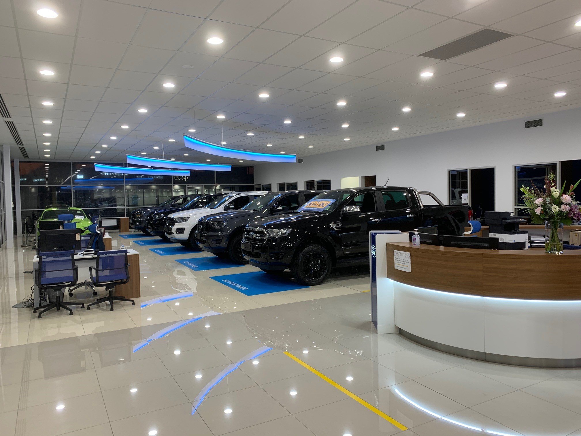06.SHOWROOM.jpg