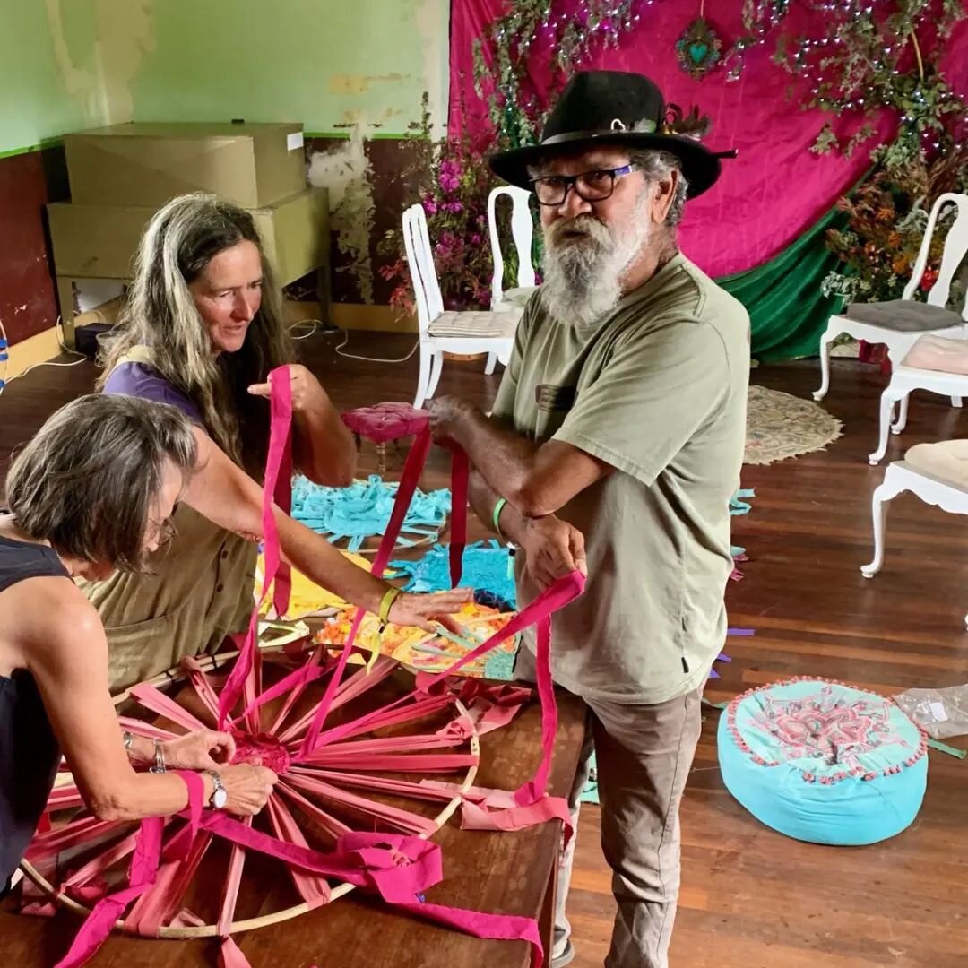 Making rugs @nannupmusicfestival with wadandi elder Wayne Webb