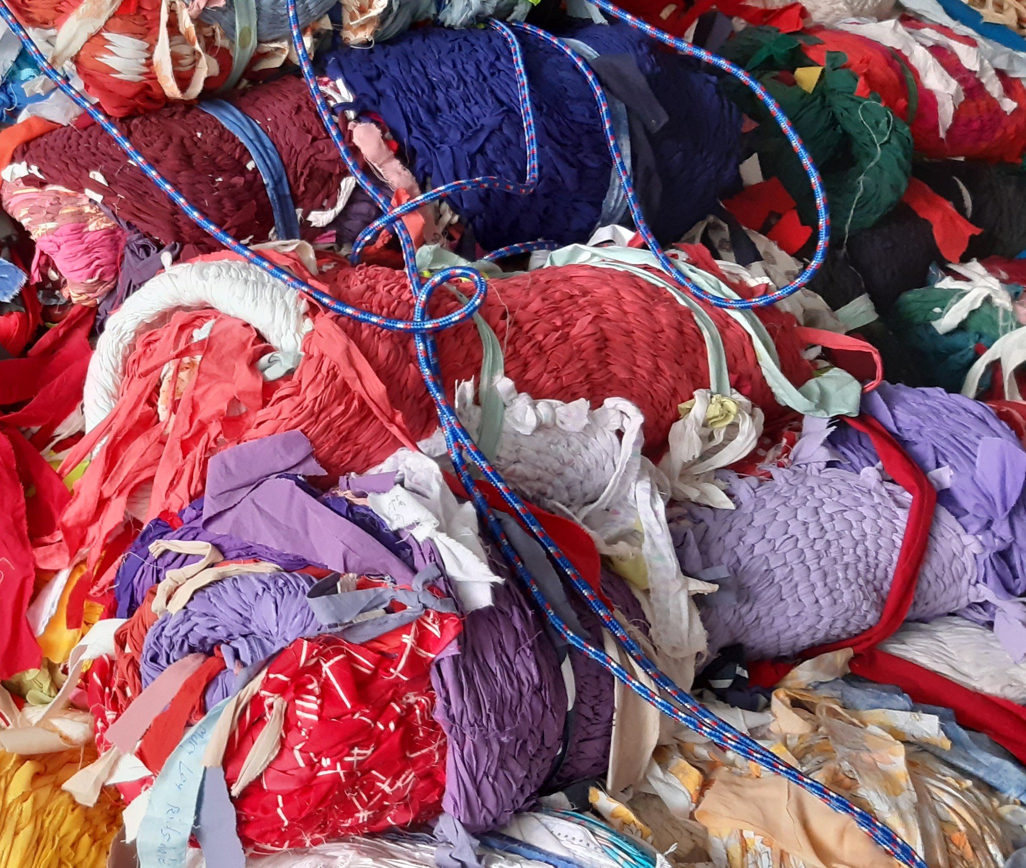 Some news.... 

But first, the images of rugs-a-waiting.... bundled 'dots' made during Assemblage rolled up safe and snug in the sea container... and four lovely rugs from Heritage College in Morisset NSW on the rug table awaiting cataloguing. 

We h