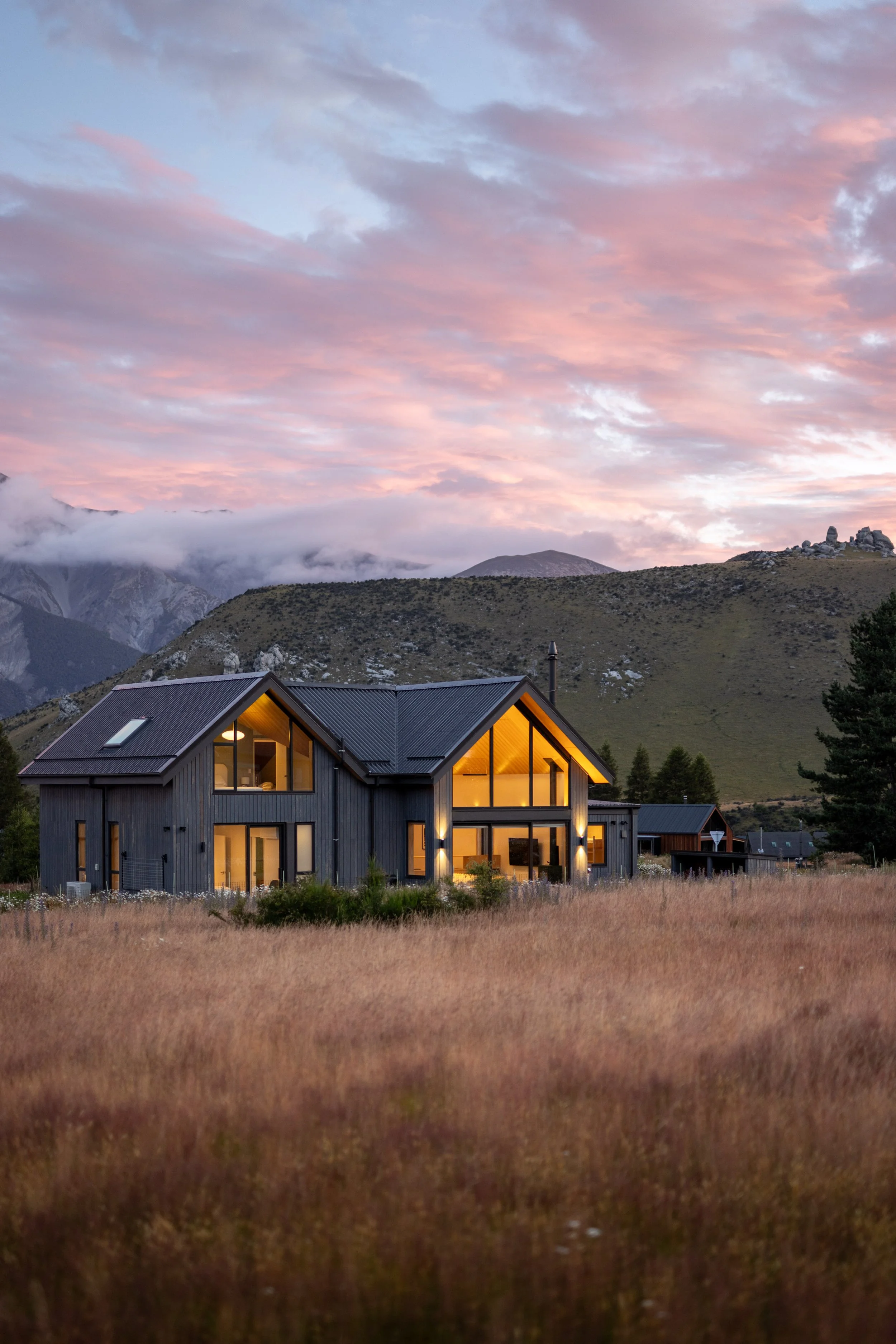 Falcons Rest: Framing the Foothills