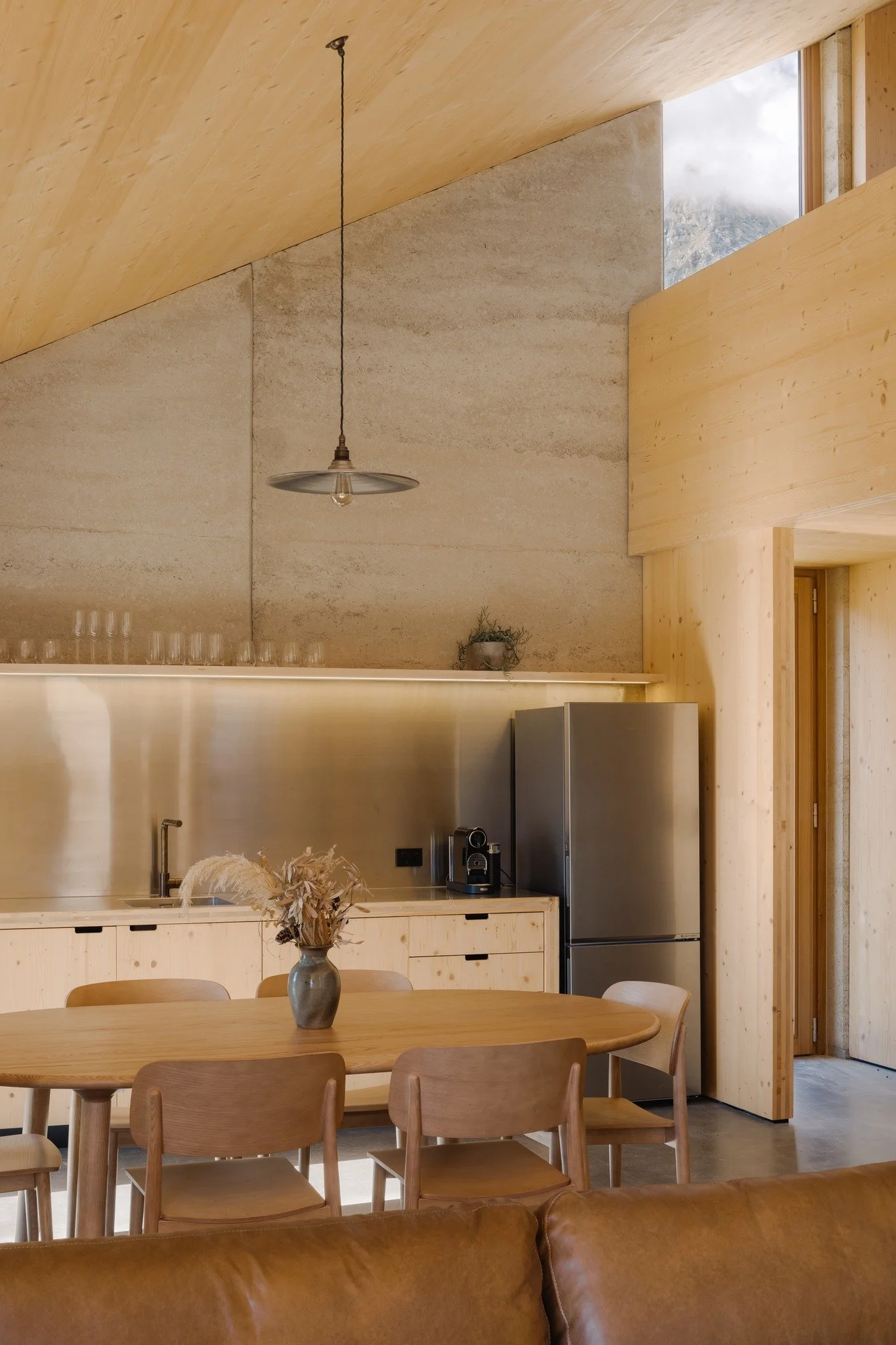 Jacks Point Little Houses

Each house is sited to maximize natural lighting, and to take advantage of passive heating and cooling. A highly insulated thermal envelope maintains a comfortable and healthy internal environment all year round. Timber fra