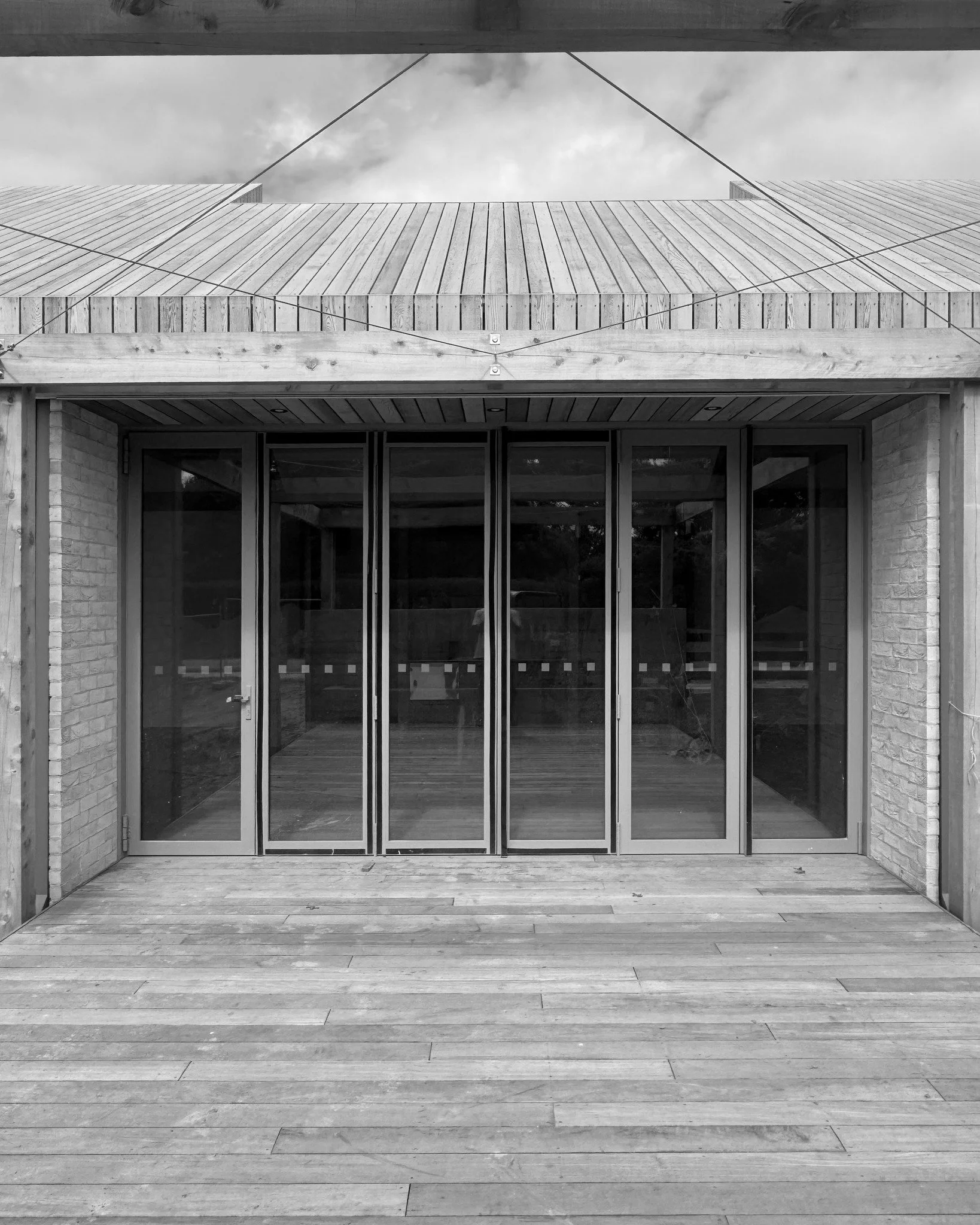 Tamahere Arts and Crafts Centre 

This creative hub for Tamahere Country Club replaced a small, poorly ventilated art space. In its place is a generous, light-filled studio built specifically for creative work and community life, with room to host wo