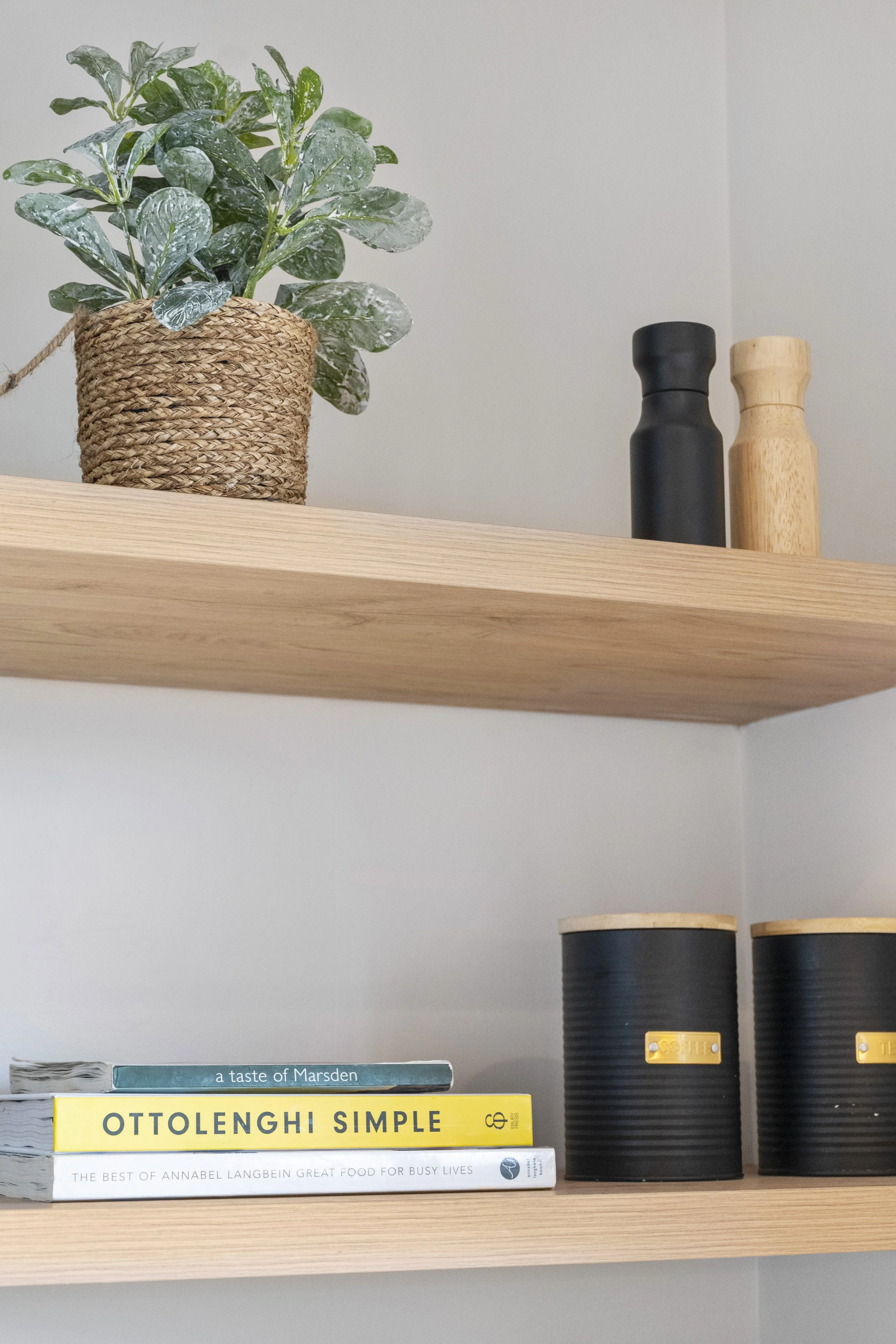 012_Open2view_ID542466-Kitchen copy.jpg