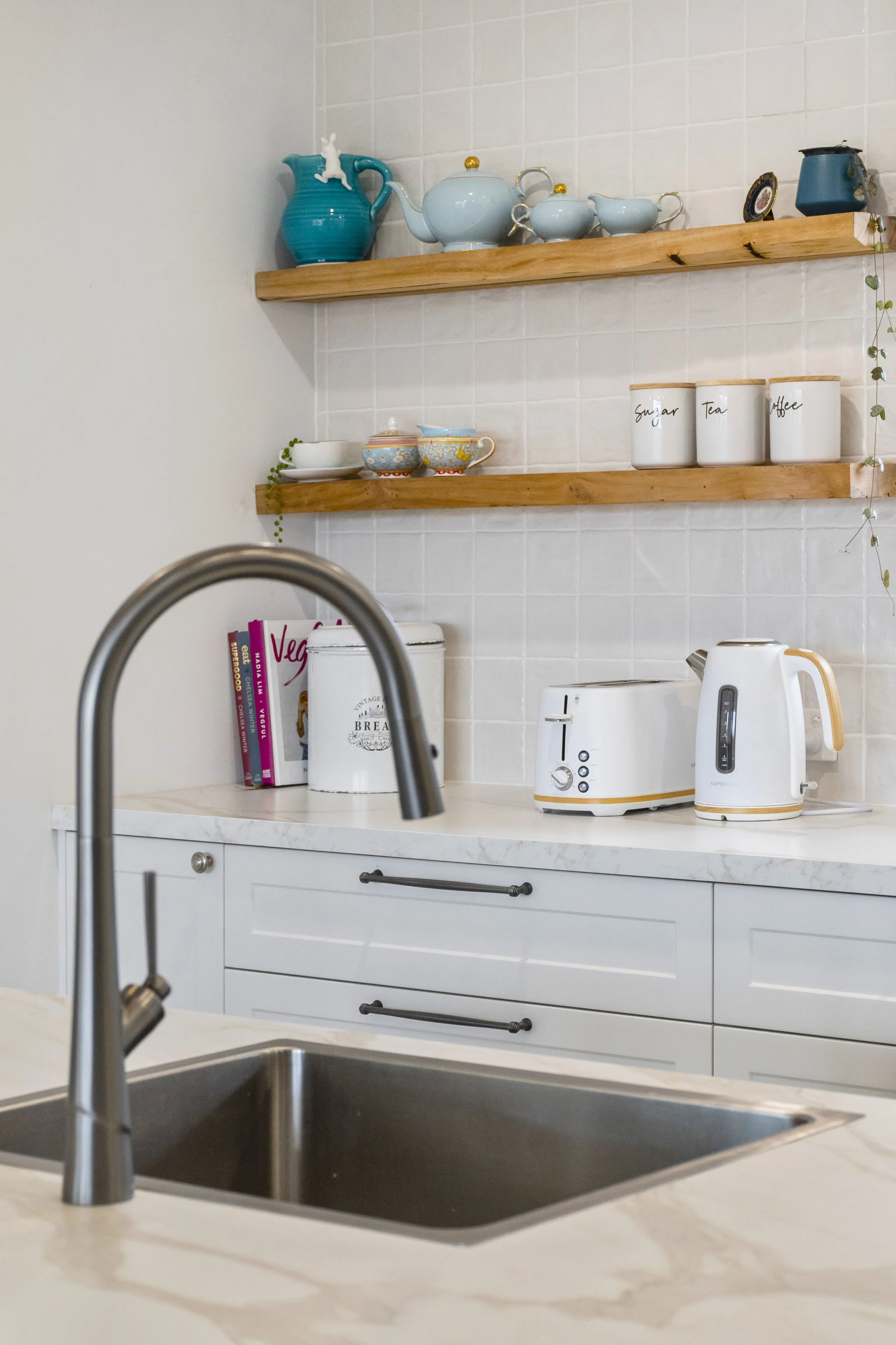 020_Open2view_ID542466-Kitchen copy.jpg