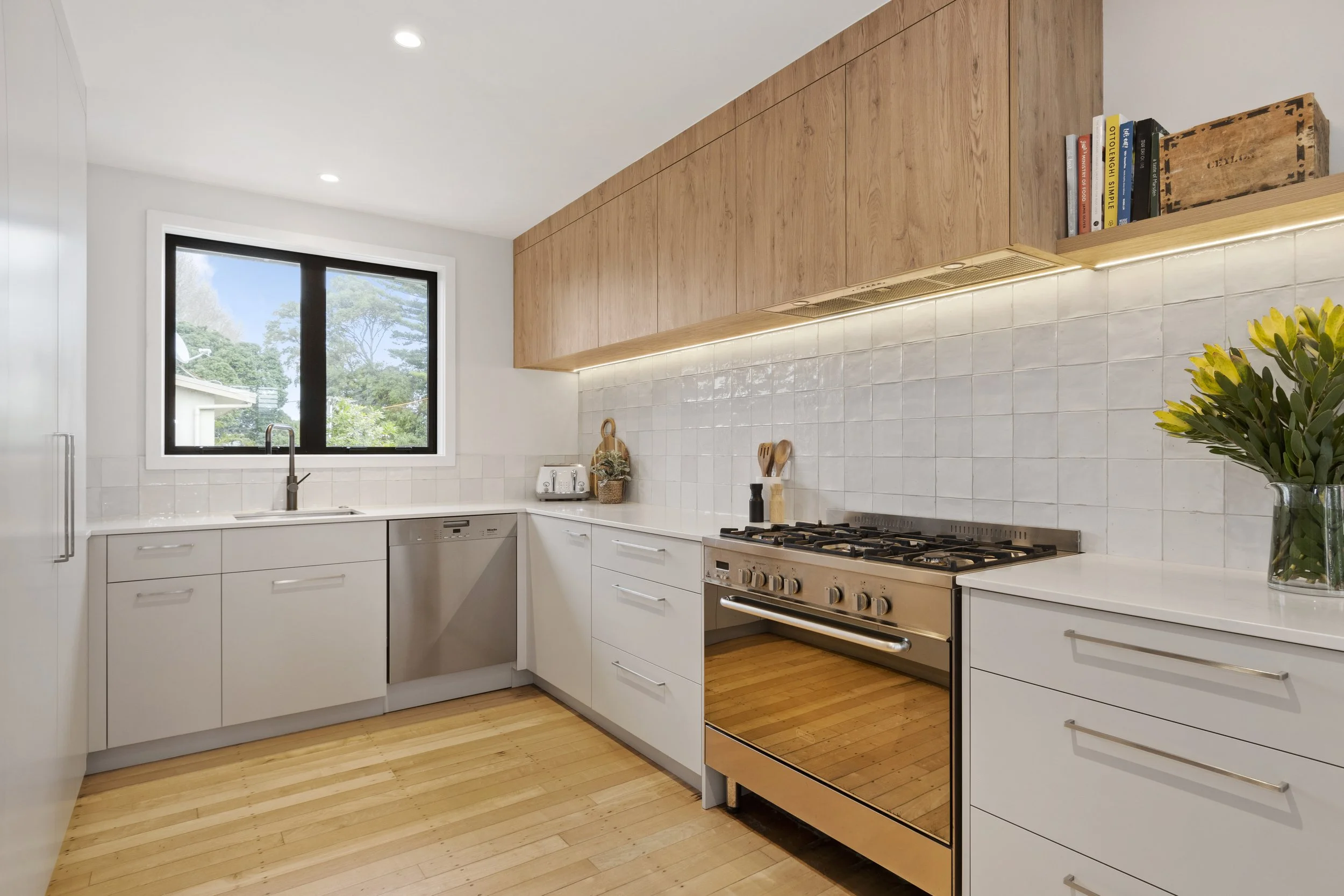 002_Open2view_ID542466-Kitchen copy.jpg