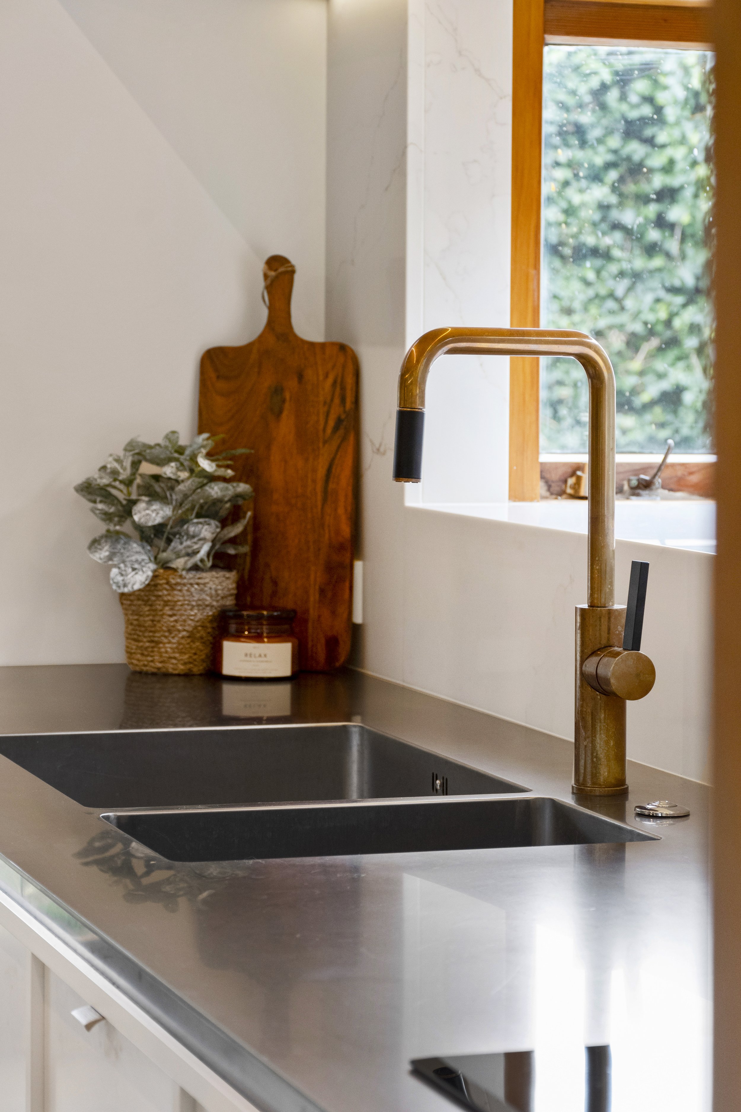 043_Open2view_ID542466-Kitchen copy.jpg