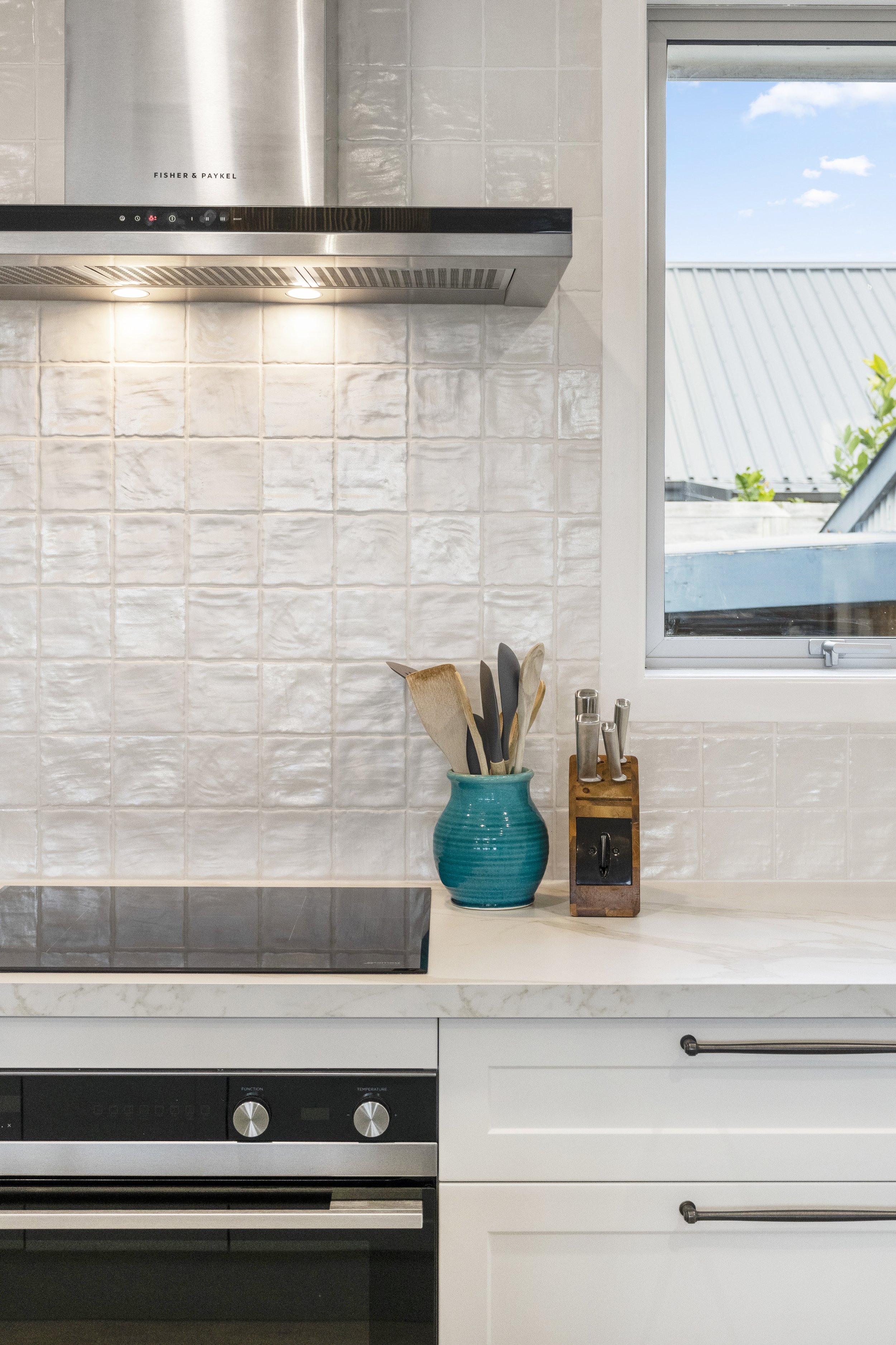 022_Open2view_ID542466-Kitchen copy.jpg