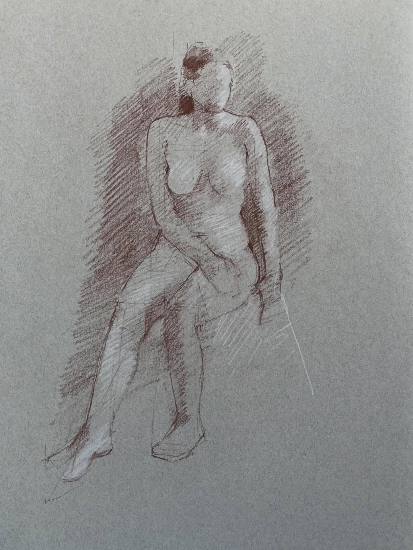 Another great life class today, this time with lovely  Alice. Starting with 2 minute warmups and building up to long poses after coffee (and essential cake). The grey sketchbook here is Seawhite A3 which is very similar to Toned Gray by Strathmore. B