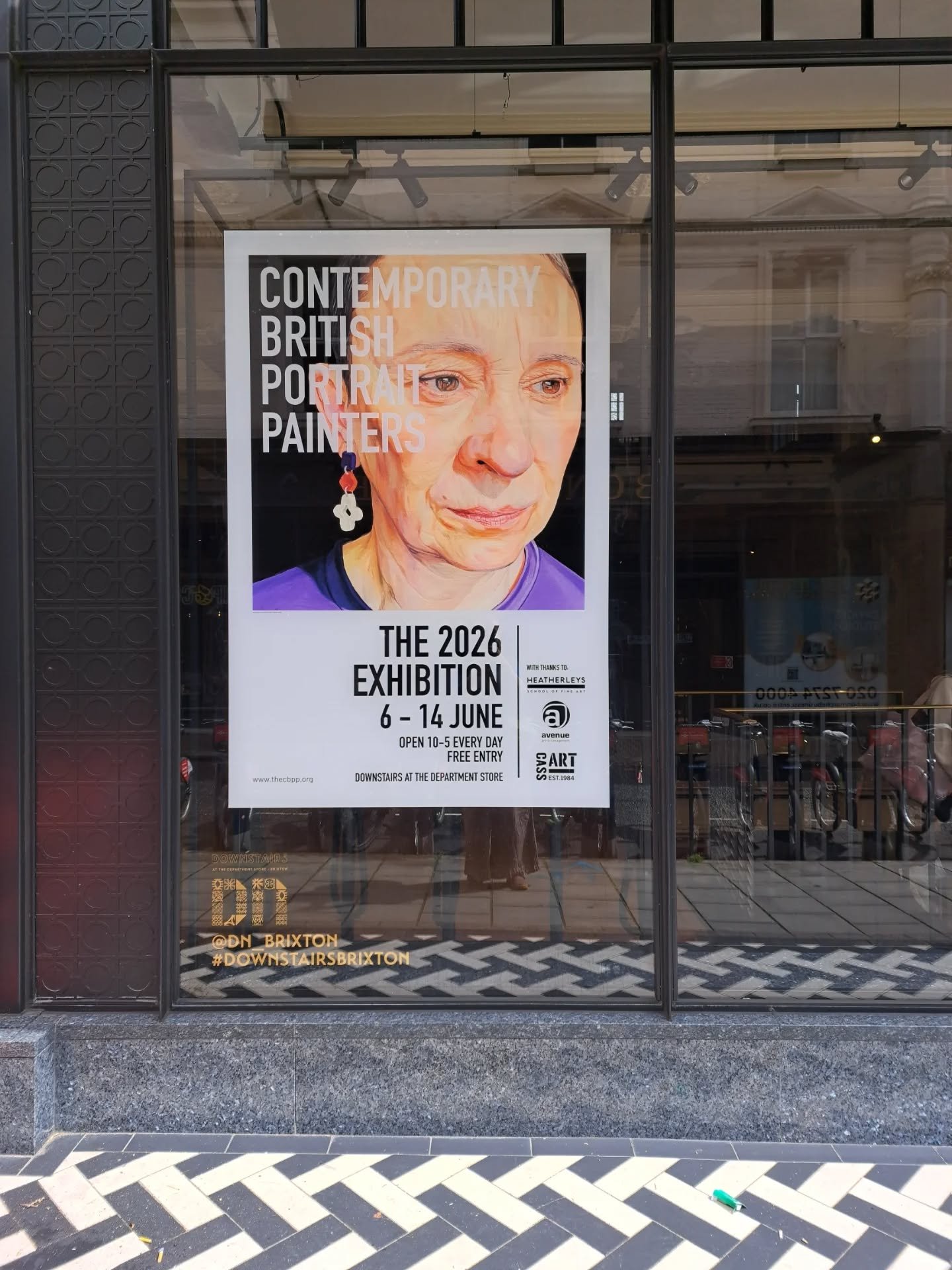 💫💫💫💫💫 go see the @thecbpp show! Brilliant cutting edge portraiture, fantastic demos, conversations, so much joy, talent, and mutual respect in the room. Beautifully organised by the committee, with visitors very much in mind, and at the risk of 