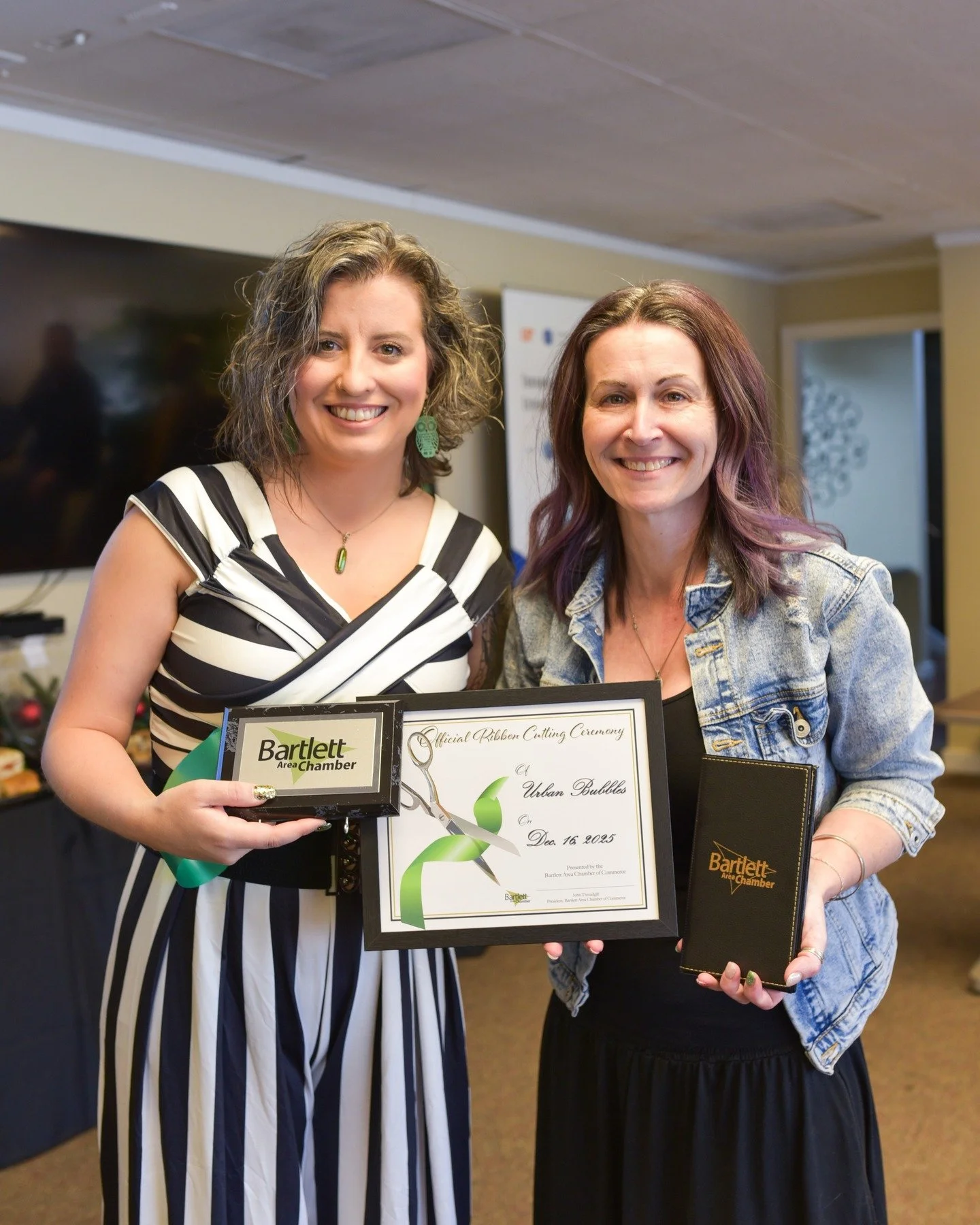 Please join us in celebrating new members Urban Bubbles who's official ribbon cutting was this week! This family-owned small business is redefining self-care with handcrafted bath and body products designed to bring relaxation, joy, and a little extr