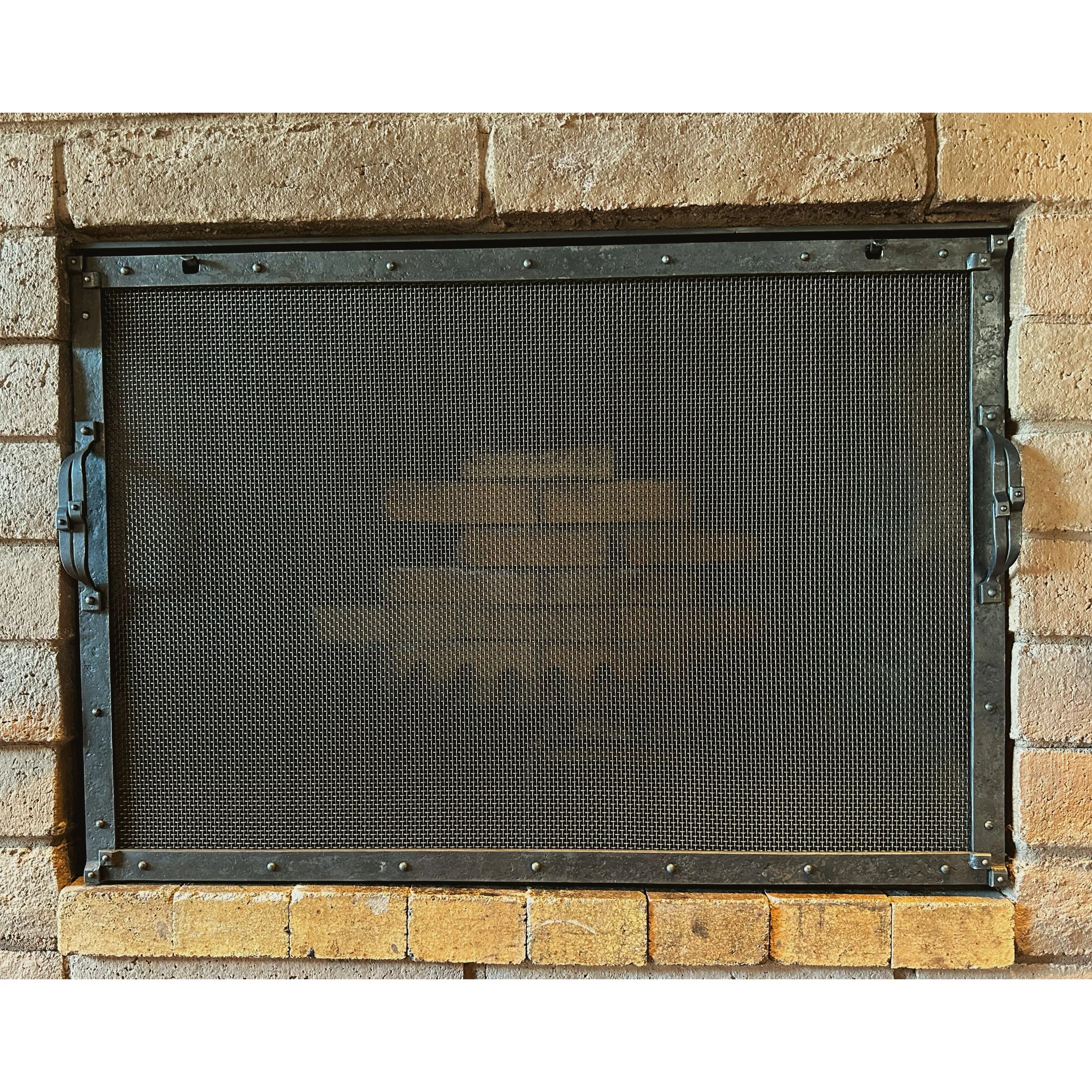 HANGING FIREPLACE SCREEN