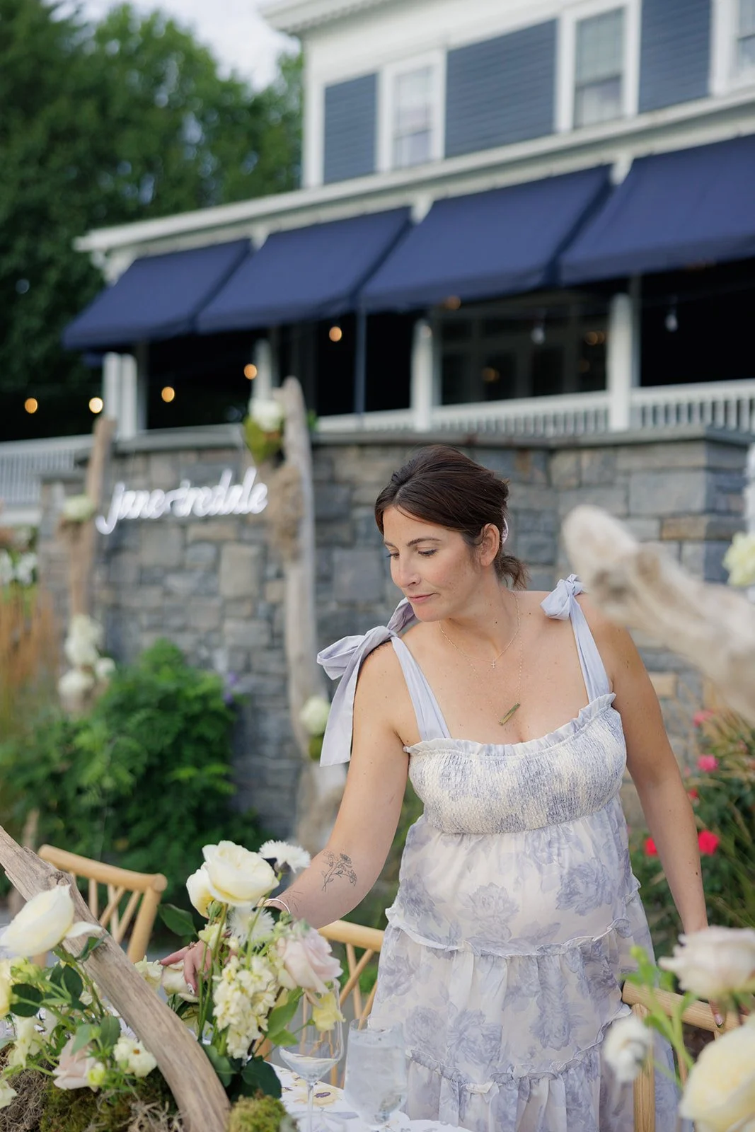 JaneIredale-TheSkincareMakeup-AbigailFentonPhotography-RootedinTheBerkshiresSummer-DinnerPartyatTheKemble-Lenox (101 of 402).jpeg