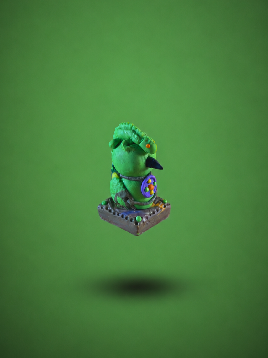 Pawn - Team Tropics (Green Iguana on head)