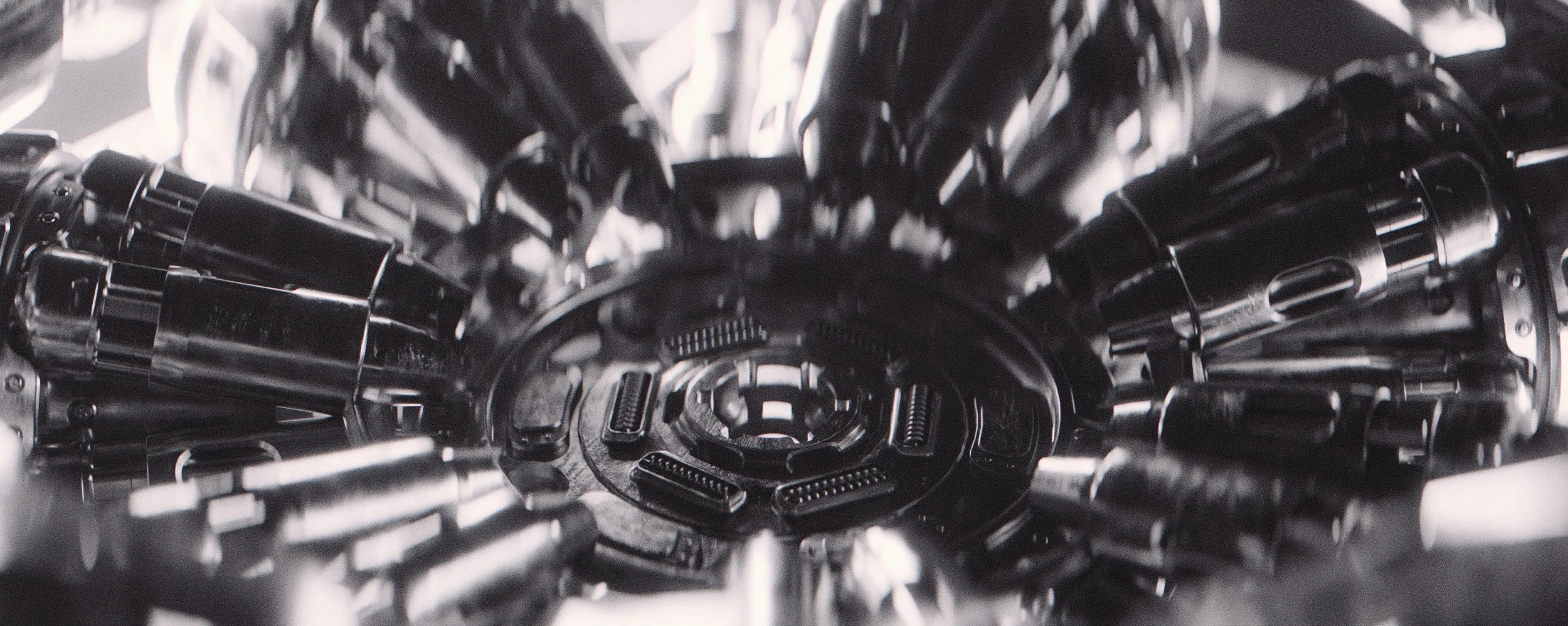 SPCL_machine_rnd_260804_closeup02.jpg