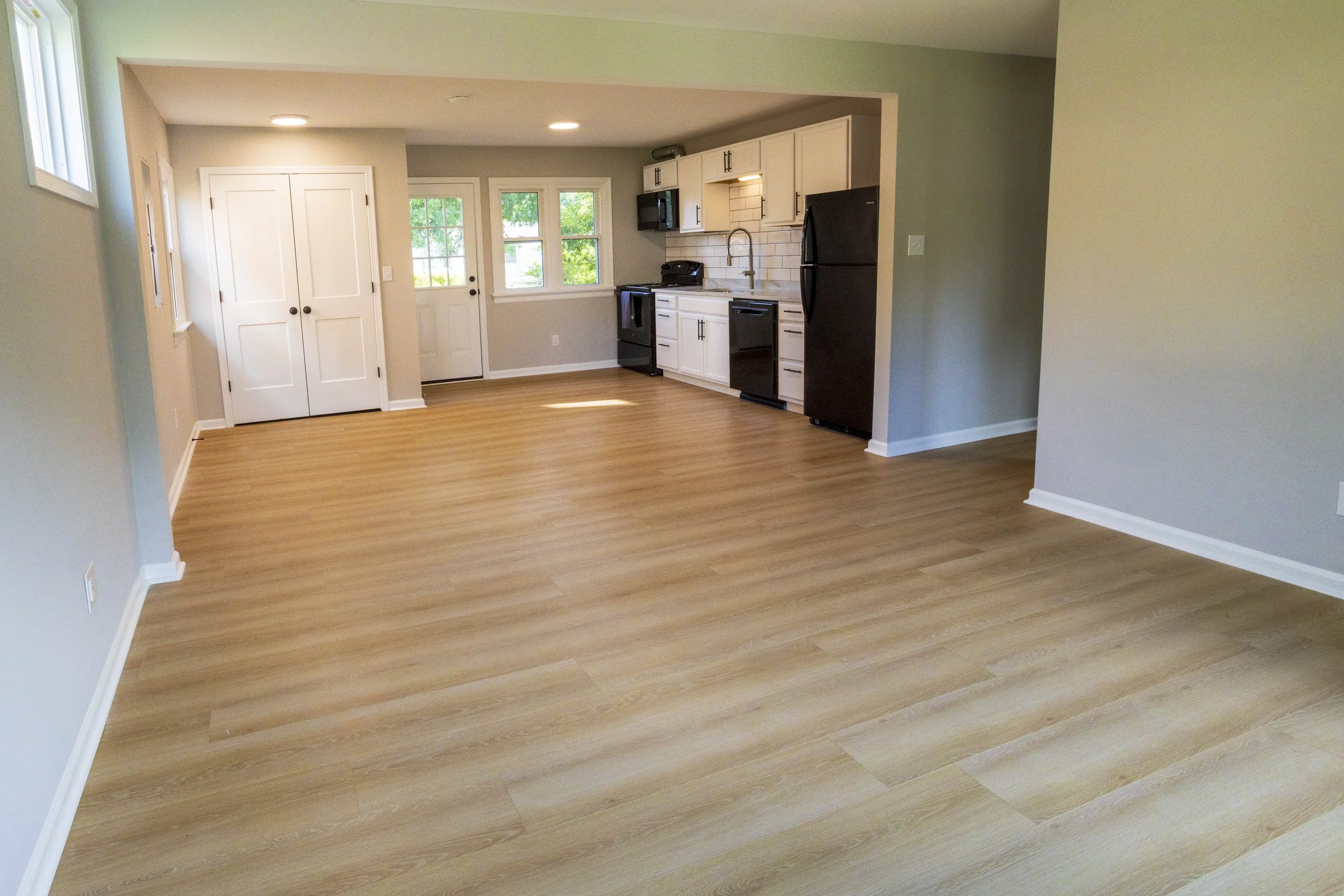 Living and Dining 1b.jpg
