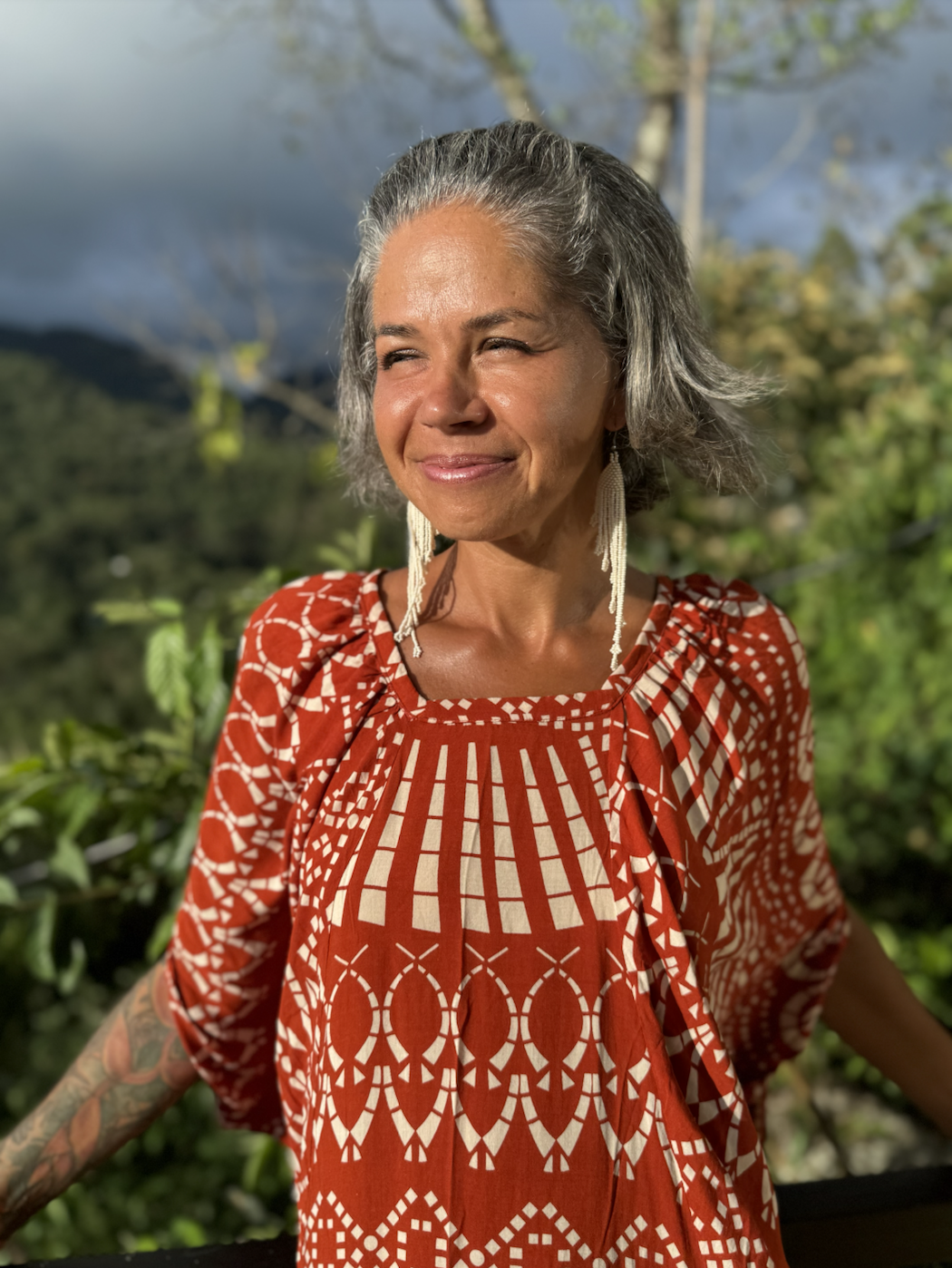 facilitator Kylie Judge holding space for grief and somatic healing work