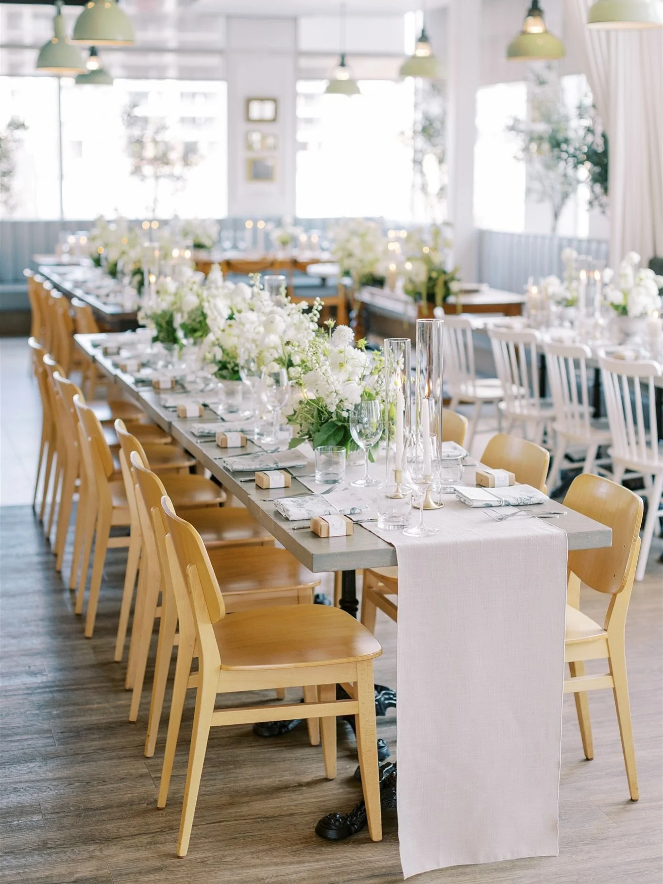 Romantic, italian garden party vibes in the city? Say LESS. 

This beautiful day was stunning and I will forever love a restaurant wedding and how intimate they feel.✨🤍

-

Planner: @blusheventsto 
Venue: @nodorestaurant 
Floral: @fiorissimi_floral_