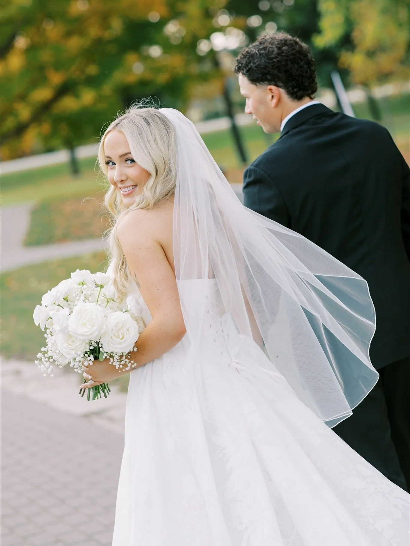 Fall is my favourite season and I'm going to enjoy it until every dang leaf has fallen off of every dang tree!!!! 🍂🍁

-

Venue: @saugeengolfclub 
Floral: @littlebudsandposies 
Bridal: @heirloomsbridal
Beauty: @alanamarie.mua @steeltownshears_