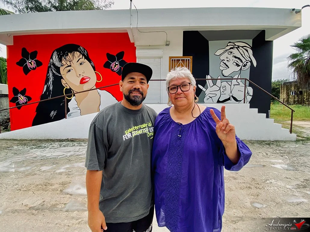 DonkeeBoy and donkeemom paint murals