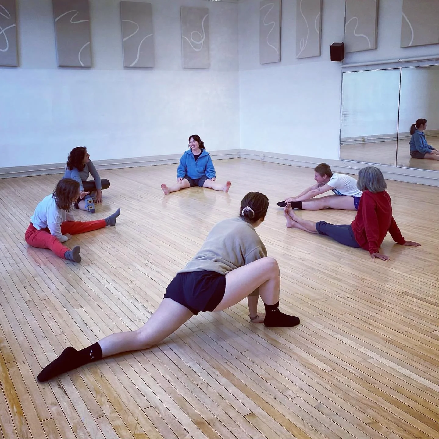 Dancers Circle Studio 20 square.JPEG