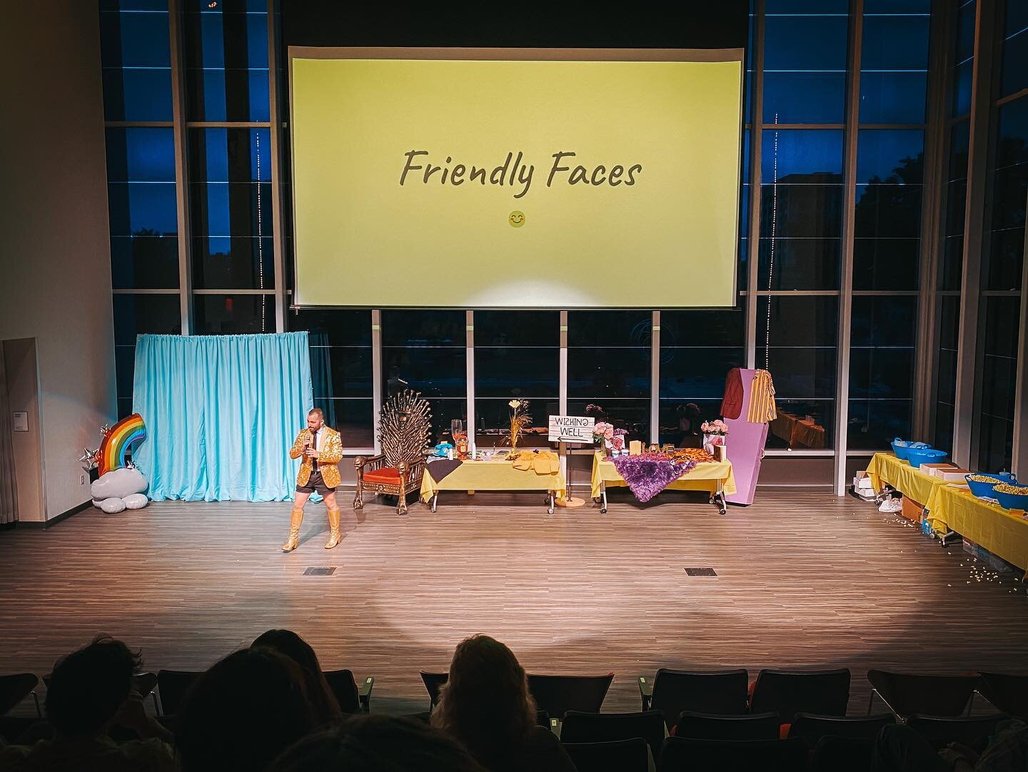 Made it back to the homeland for the premiere screening of @friendlyfacesshow!  It was so wonderful to finally meet my collaborators of the past three years in person and we had a theatre full of genuine belly-laughs for the entire runtime. 😃
&bull;