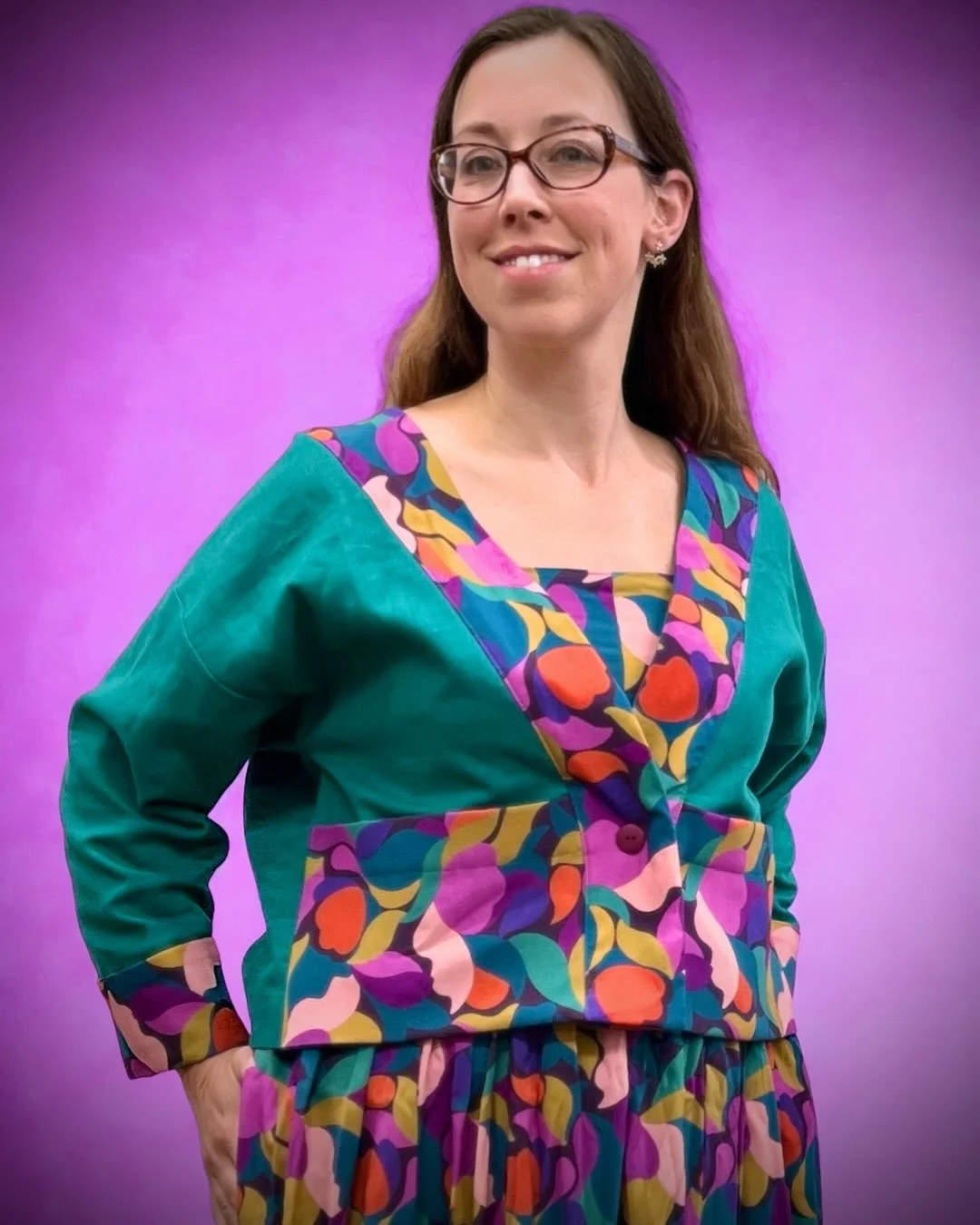 And here’s how the Sundown Cover-up looks in woven fabric with a button fastening. It really is so versatile! I’m wearing this one out for drinks tonight over my First Rays dress 💜
I hope you like the pattern! Please let me know how you
