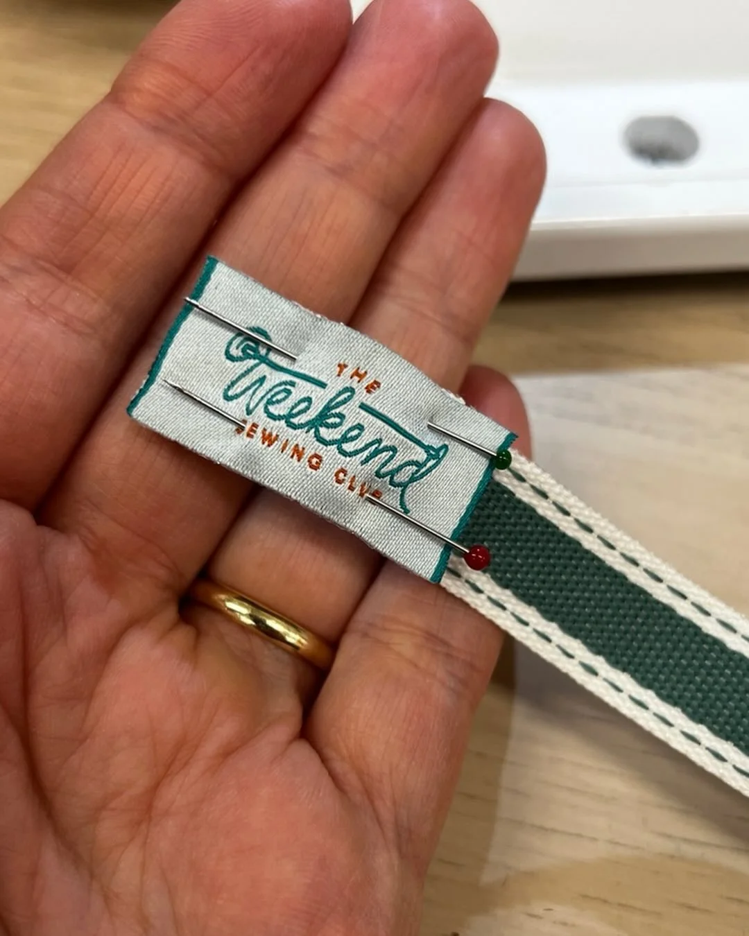 Weekend sewing club labels are here! And they are very cute (if I do say so myself!) 

I&rsquo;m using one on the end of the draw cord ties on our January pattern (to be revealed very soon!) 

How will you use them in your @the_weekend_sewing_club ma
