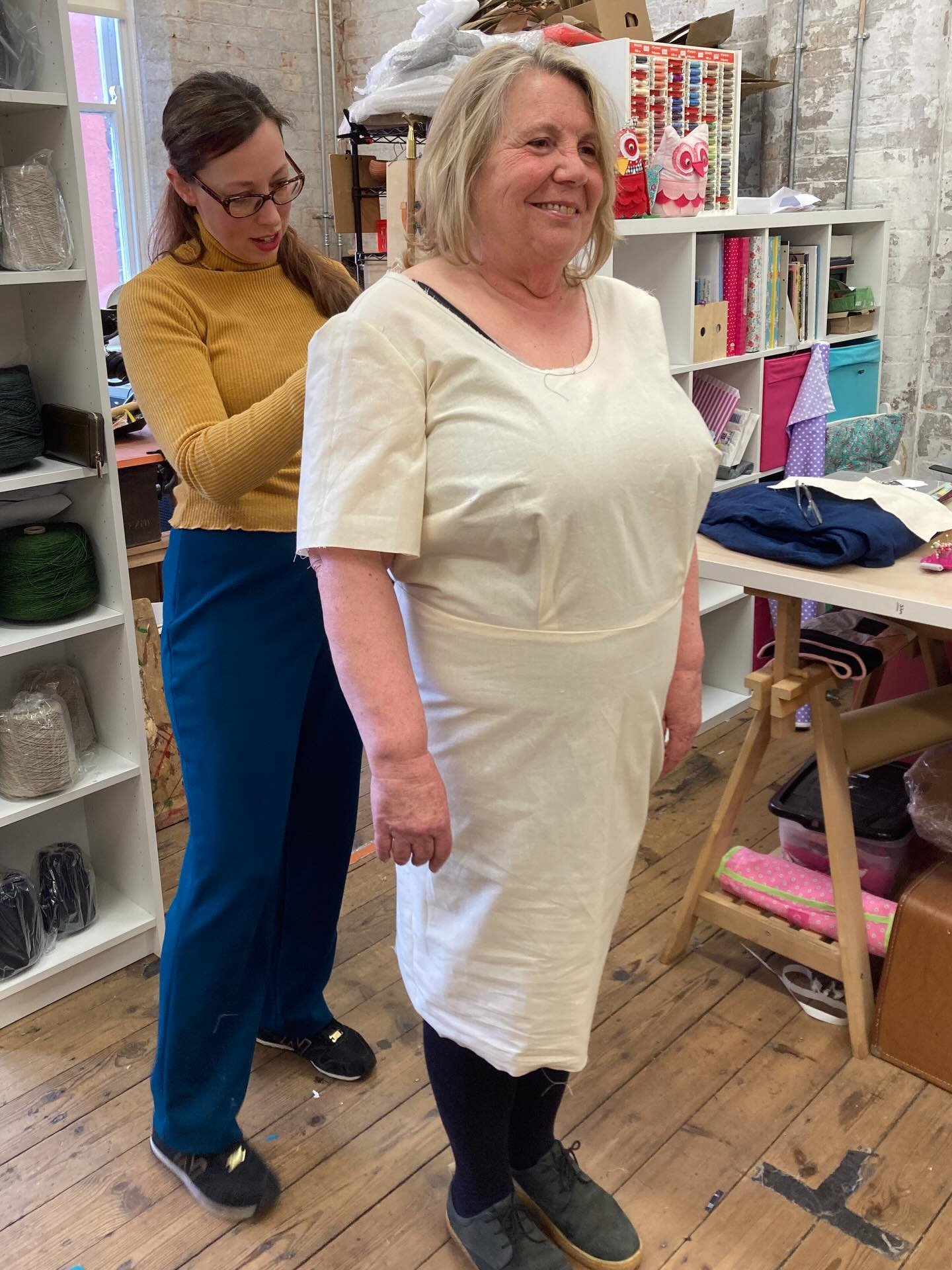 I&rsquo;m excited to share that I am now offering private lessons at the @carolynroseschoolofsewing on Monday afternoons so if there&rsquo;s something that you would particularly like to focus on that&rsquo;s where and when we can make it happen! Enq