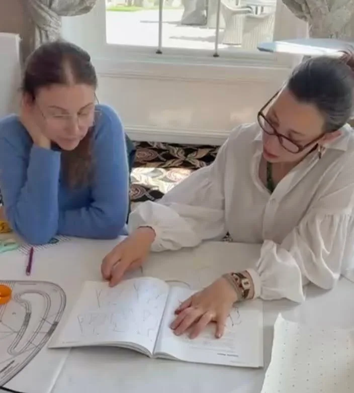 1 to 1 Lessons in Leamington are now available! 
Private bodice block and trouser block fitting sessions in my studio are proving very popular and I am now fully booked for the next few months. However I am now offering 1 to 1 lessons by the hour (mi