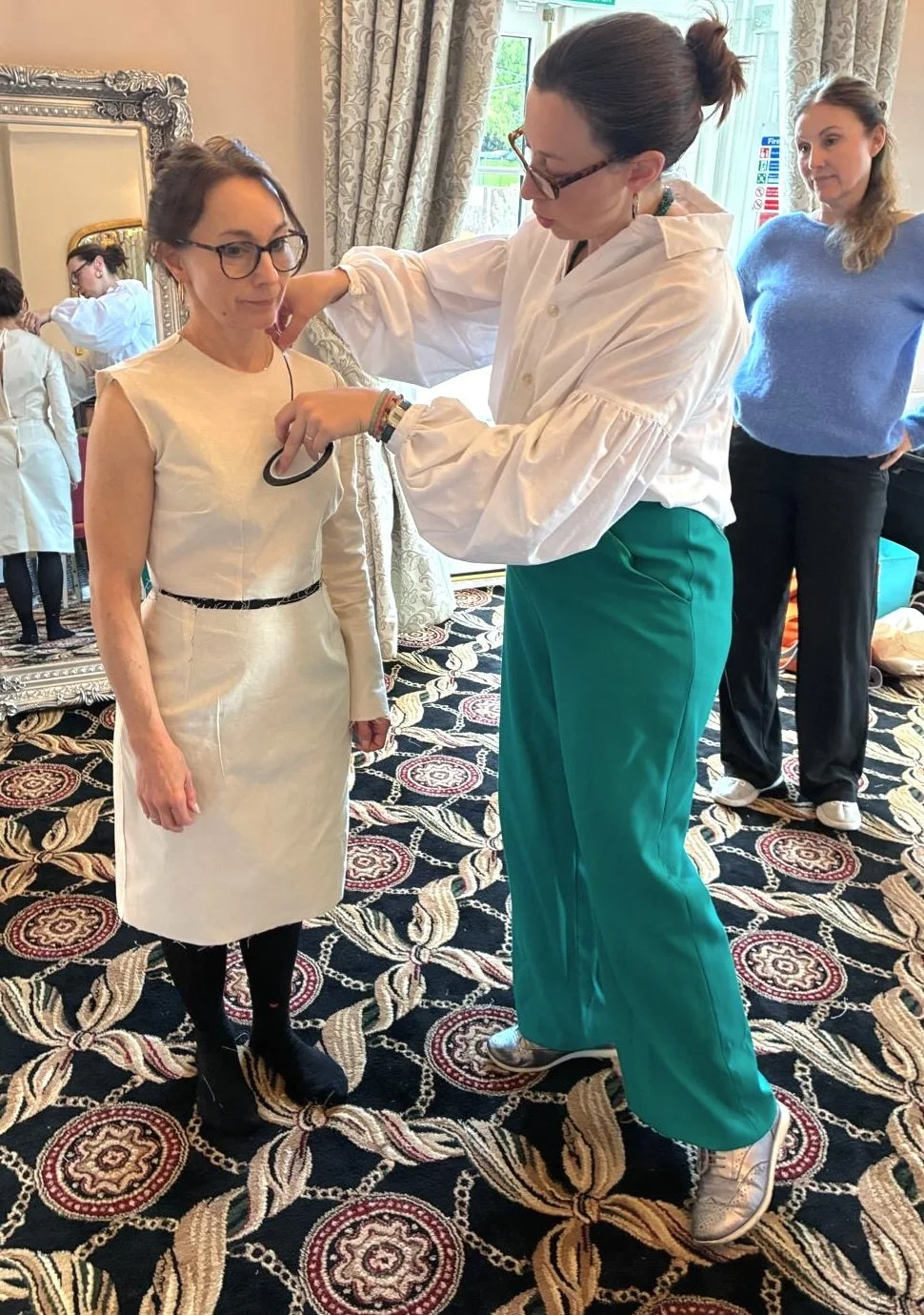 Sarah Laws - neckline.jpeg