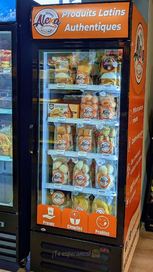 ✨ ¡Llegamos al Supermercado Sabor Latino - Brossard!
Nuestro primer congelador ya está lleno de deliciosas especialidades artesanales: arepas, hojaldres, empanadas, pandebonos y mucho más.
❤️ Preparados con amor, listos para ti.