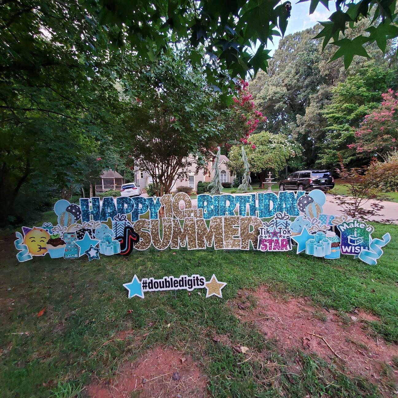 Happy 10th birthday Summer!! 🤩

#Harrisburgyardcard #harrisburgnc #concordnc #midlandnc #yardcard #yardsign #happybirthday #party #celebrate #sayitintheyard #supportlocal #doubledigits