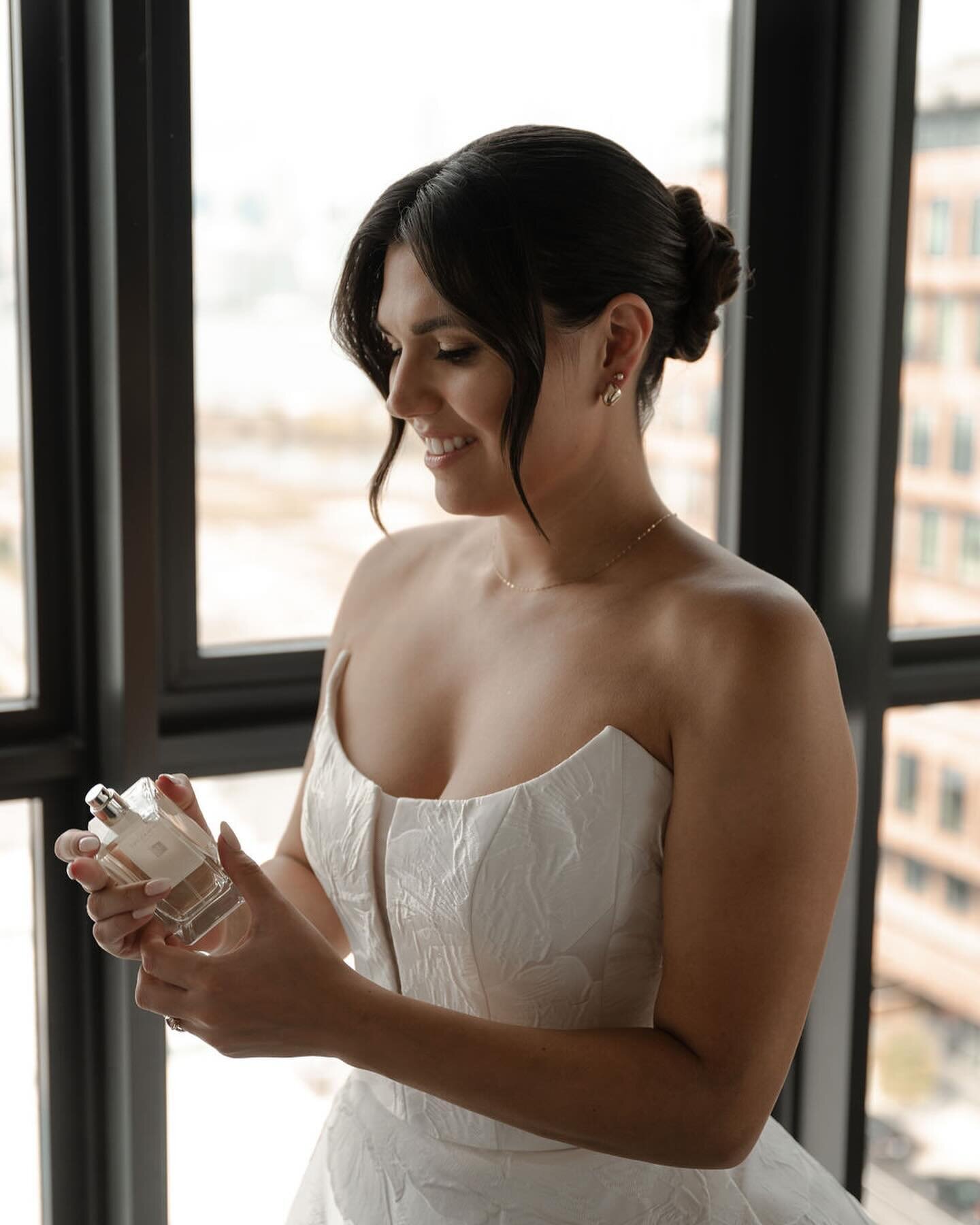 Forever in love with a chic chignon. Timeless + complements any look.
.
photographer @kristinpiteophoto 
planning @rachelbeharevents 
venue @wythehotel 
beauty @willowhouse.beauty makeup by weronika | hair by eduardo