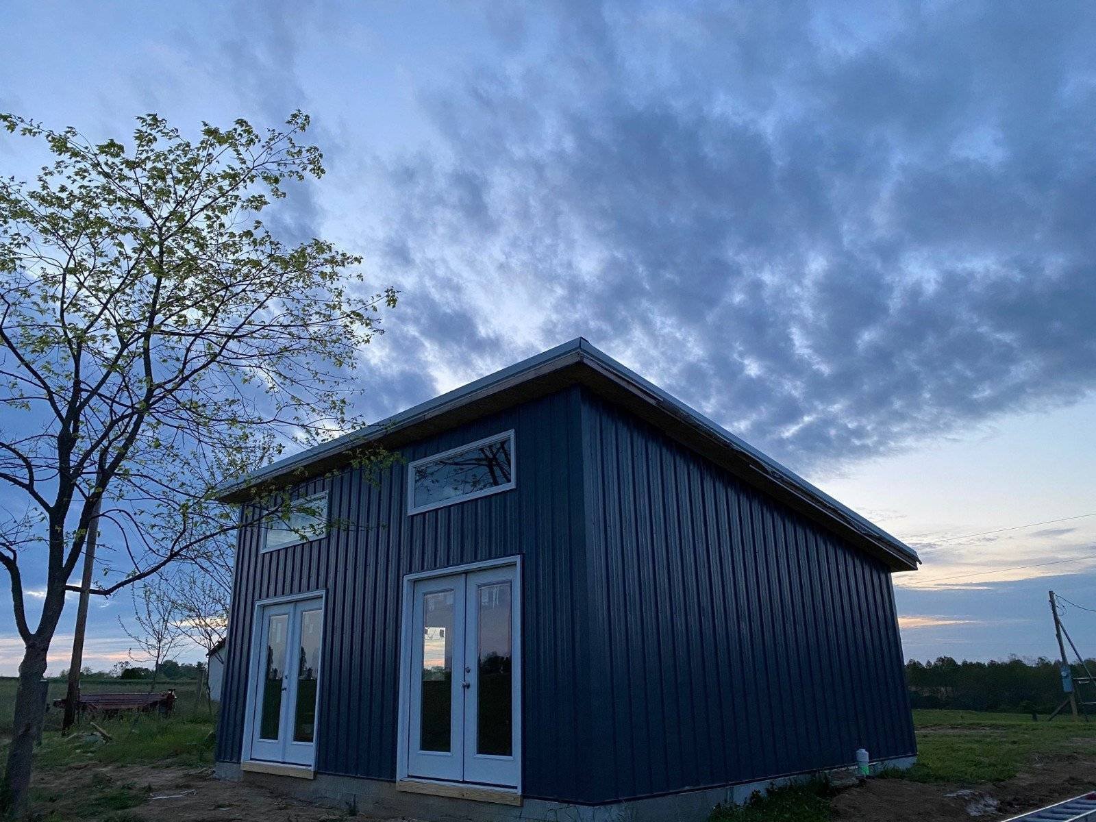 Modern-mighty-small-home-kit-Lancaster-exterior.original.jpg