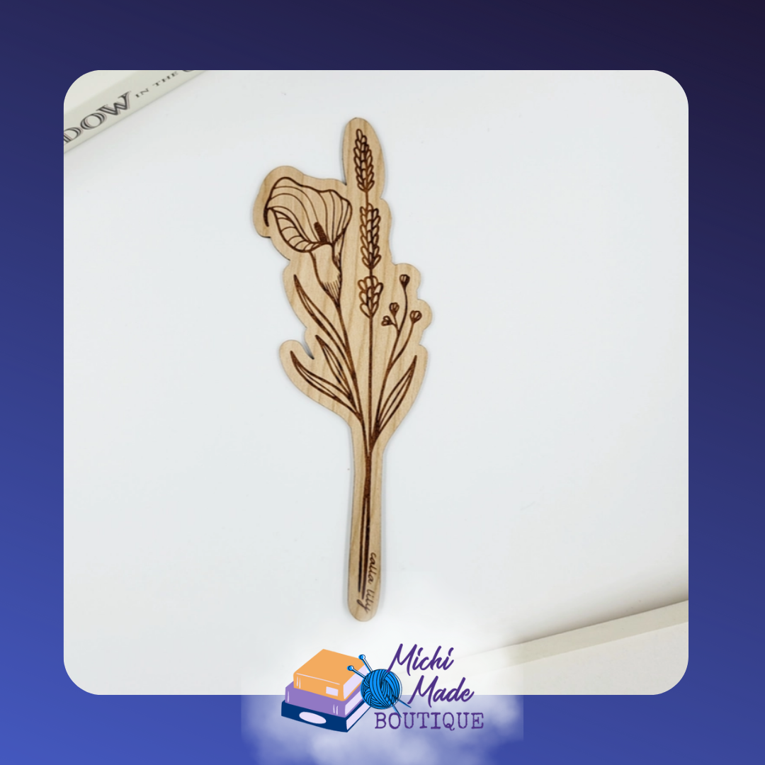 Calla Lily – Wooden bookmark shaped like a calla lily with engraved stem, leaves, and blooms.